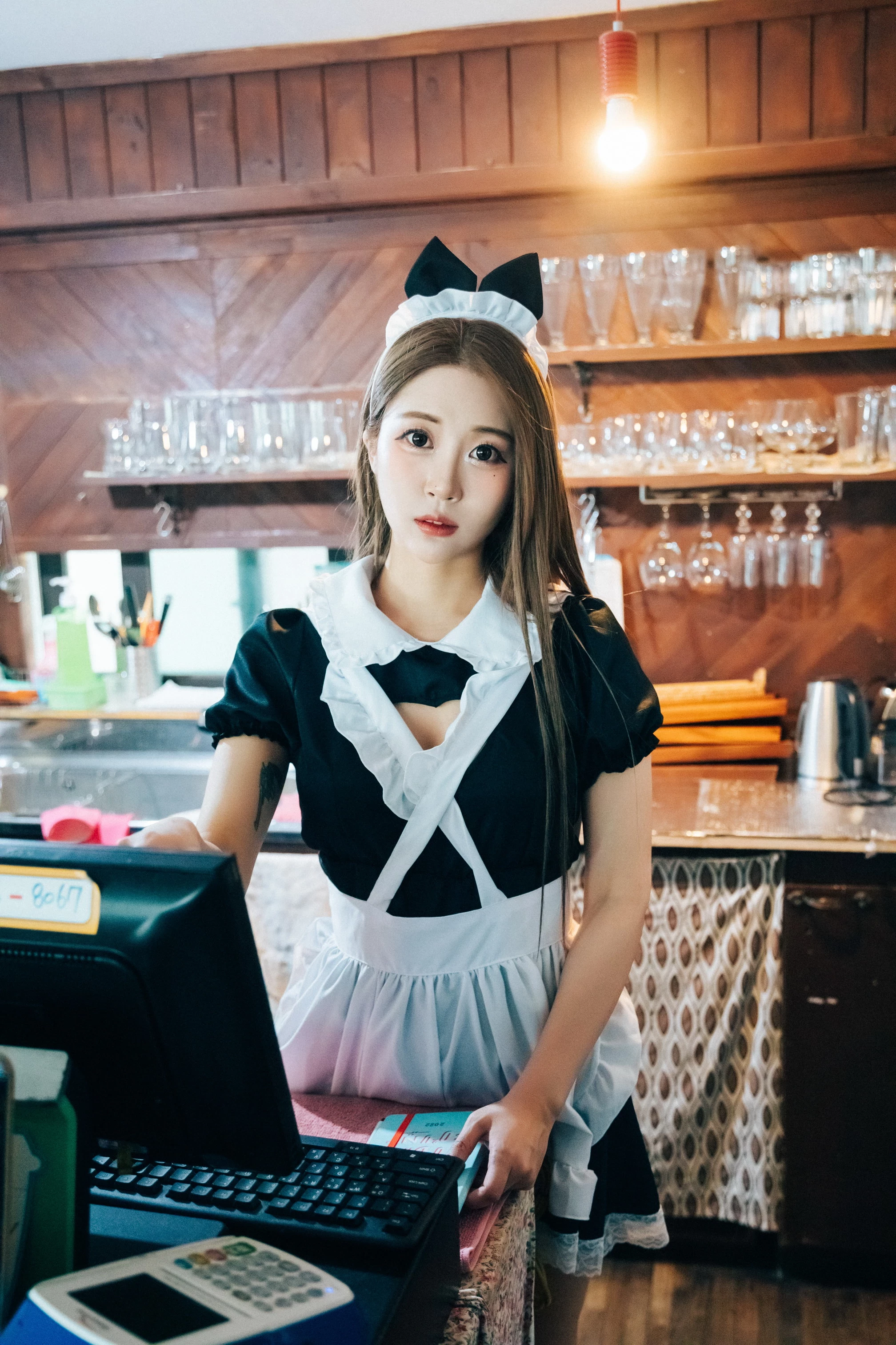 Bomi [보미] - Maid Cafe 1 [85P]