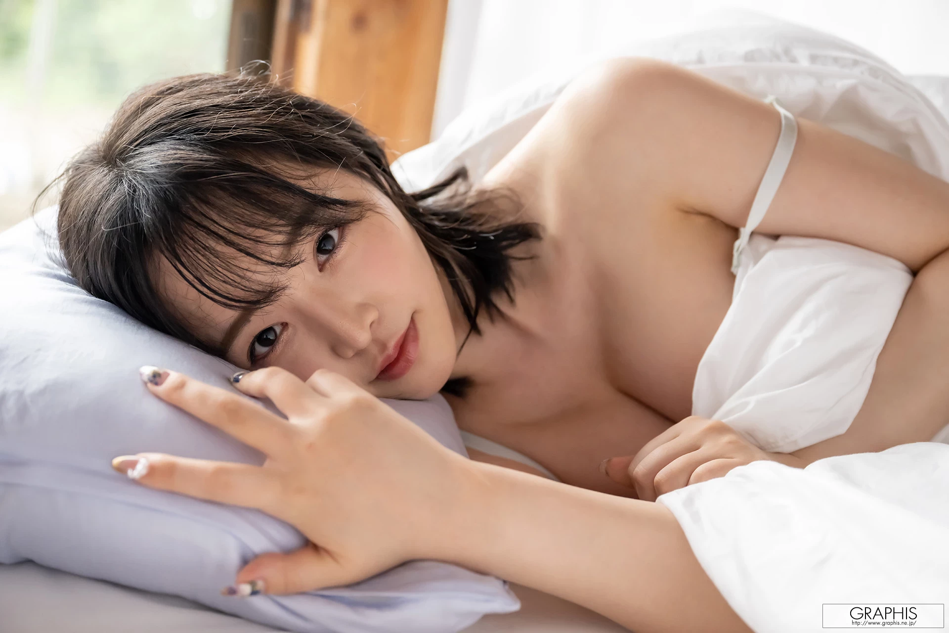 三宫つばき [Graphis] Gals - Tsubaki Sannomiya 三宫つばき Passionate Gaze [75P]