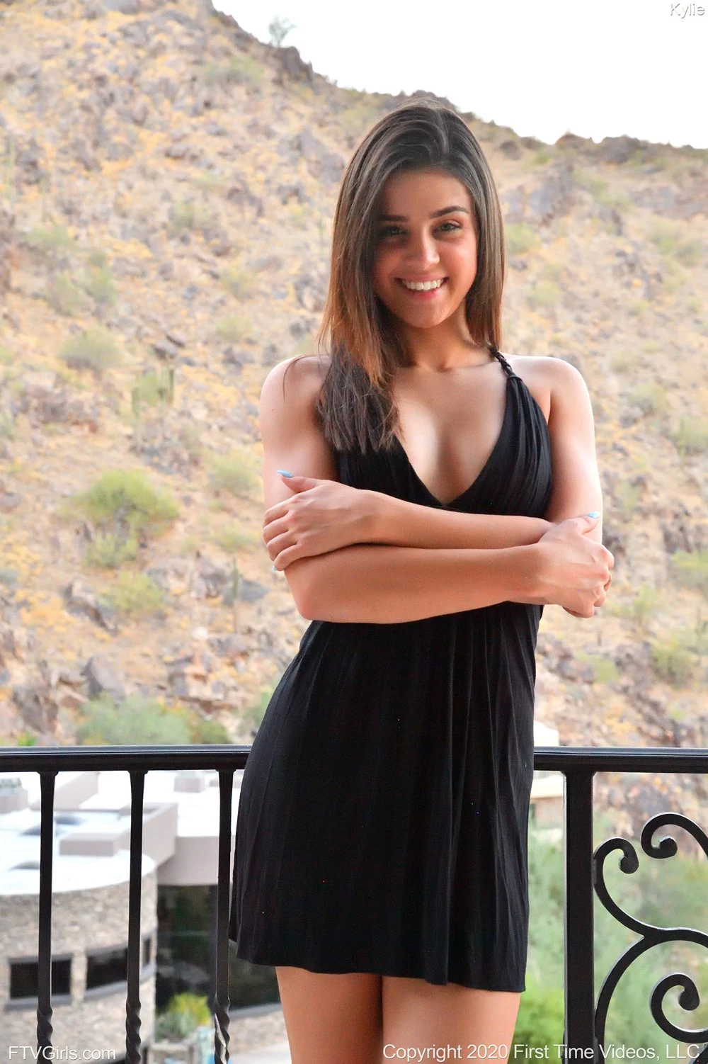 FTV Kylie II - Dildo & Black Dress