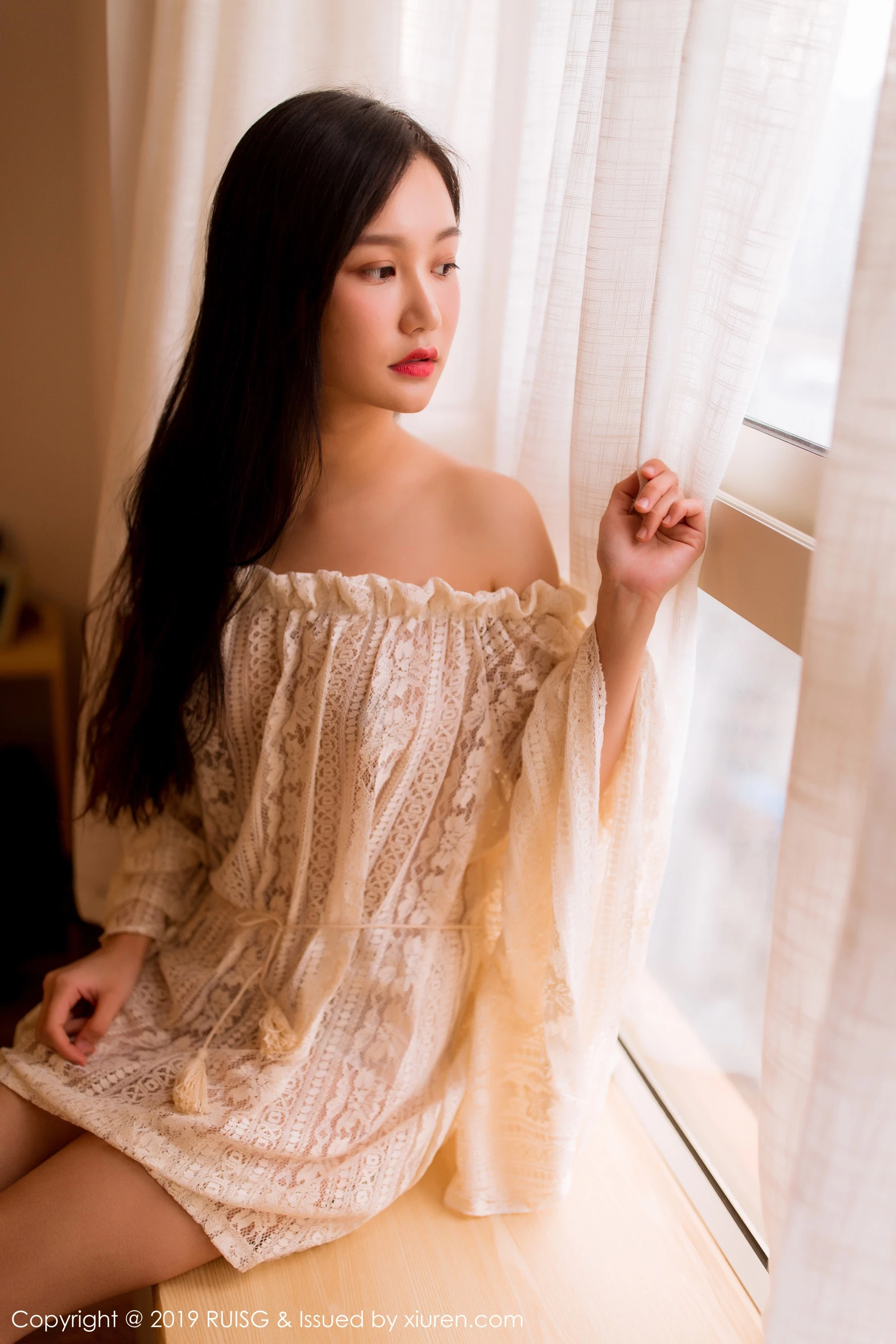 [RUISG瑞丝馆系列]2019.06.19 Vol.066 深紫Julie 性感写真[43P]