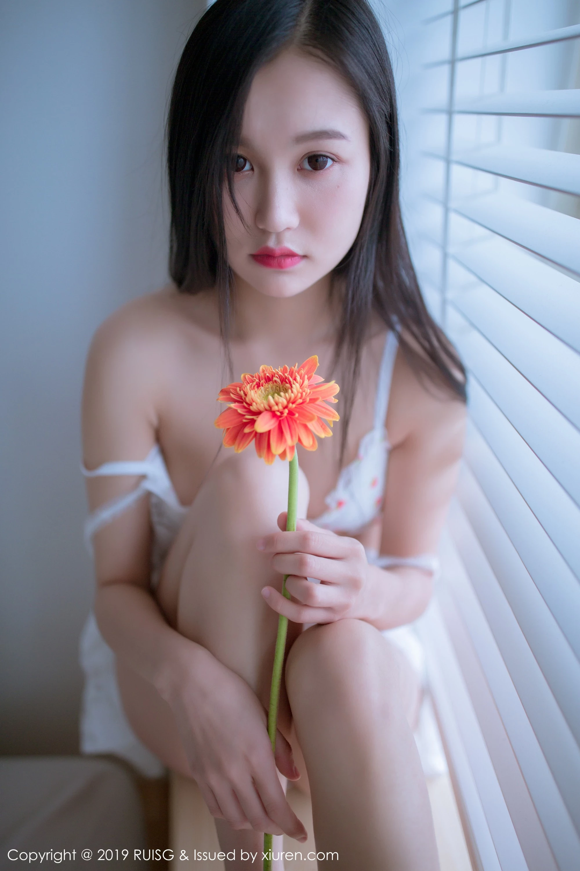 [RUISG瑞丝馆]2019.06.25 Vol.068 深紫Julie [50P]