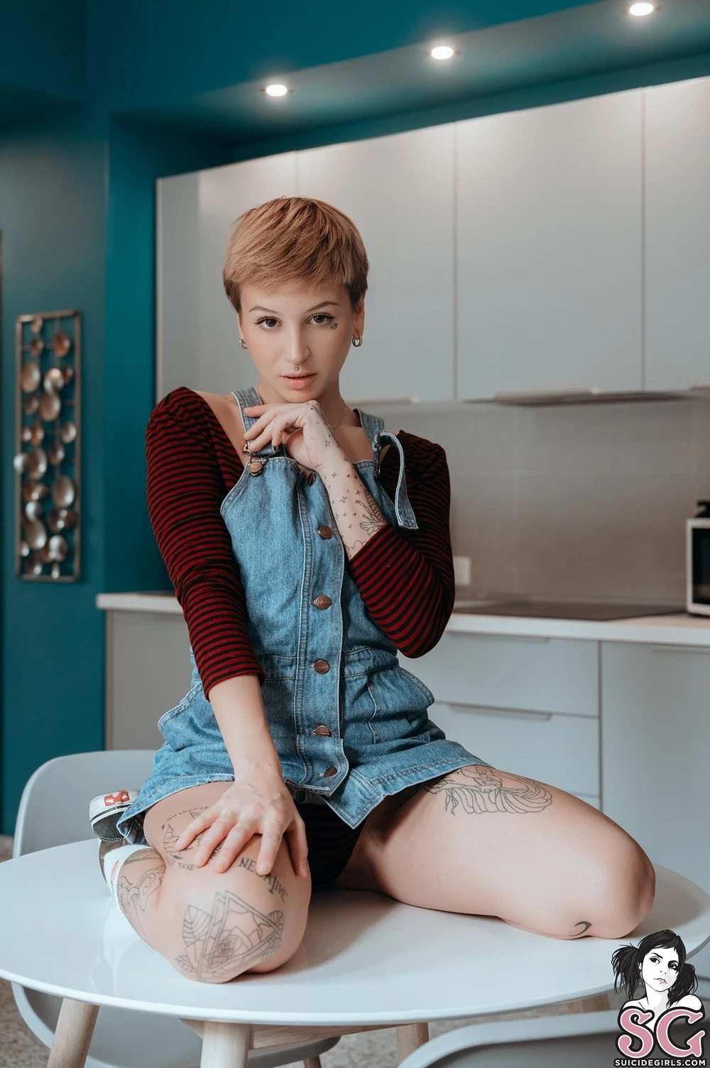 [Suicide Girls] Alyasuicide Blue House