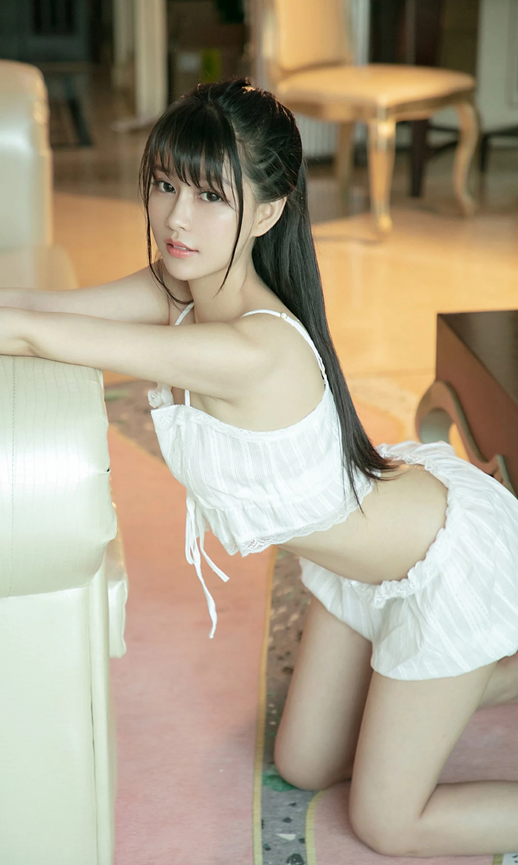 [Ugirls尤果网]爱尤物专辑 2019.07.07 No.1509 Sarah 白苹果 [35P]