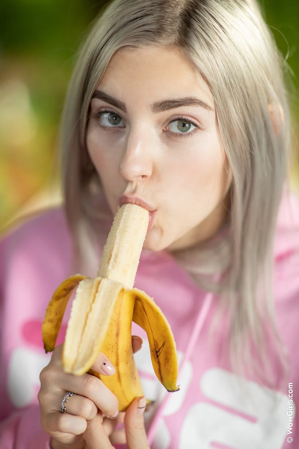 WowGirls - Eva Elfie - Banana Time