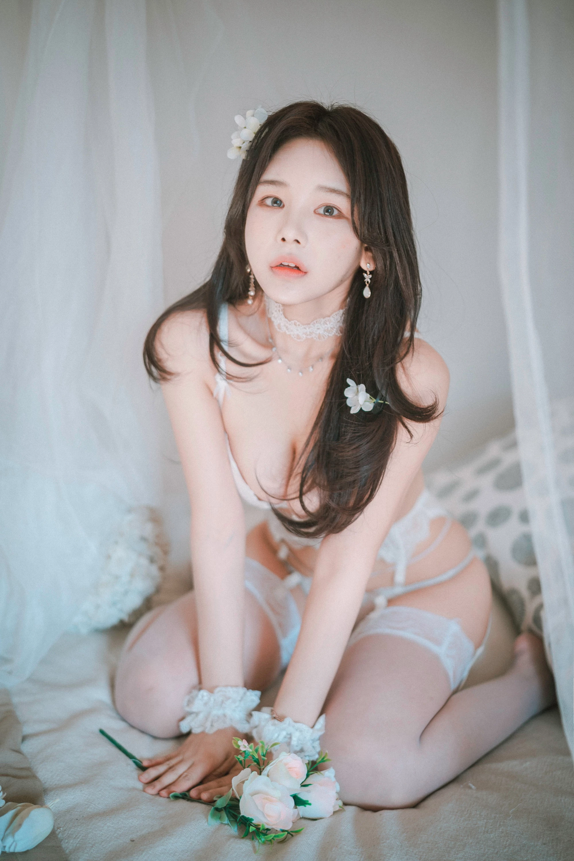 Zzyuri - Alluring White [43P]