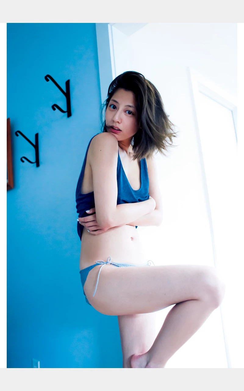 杉本有美[Photobook] Yumi Sugimoto - Choukou 蝶光 [303P]