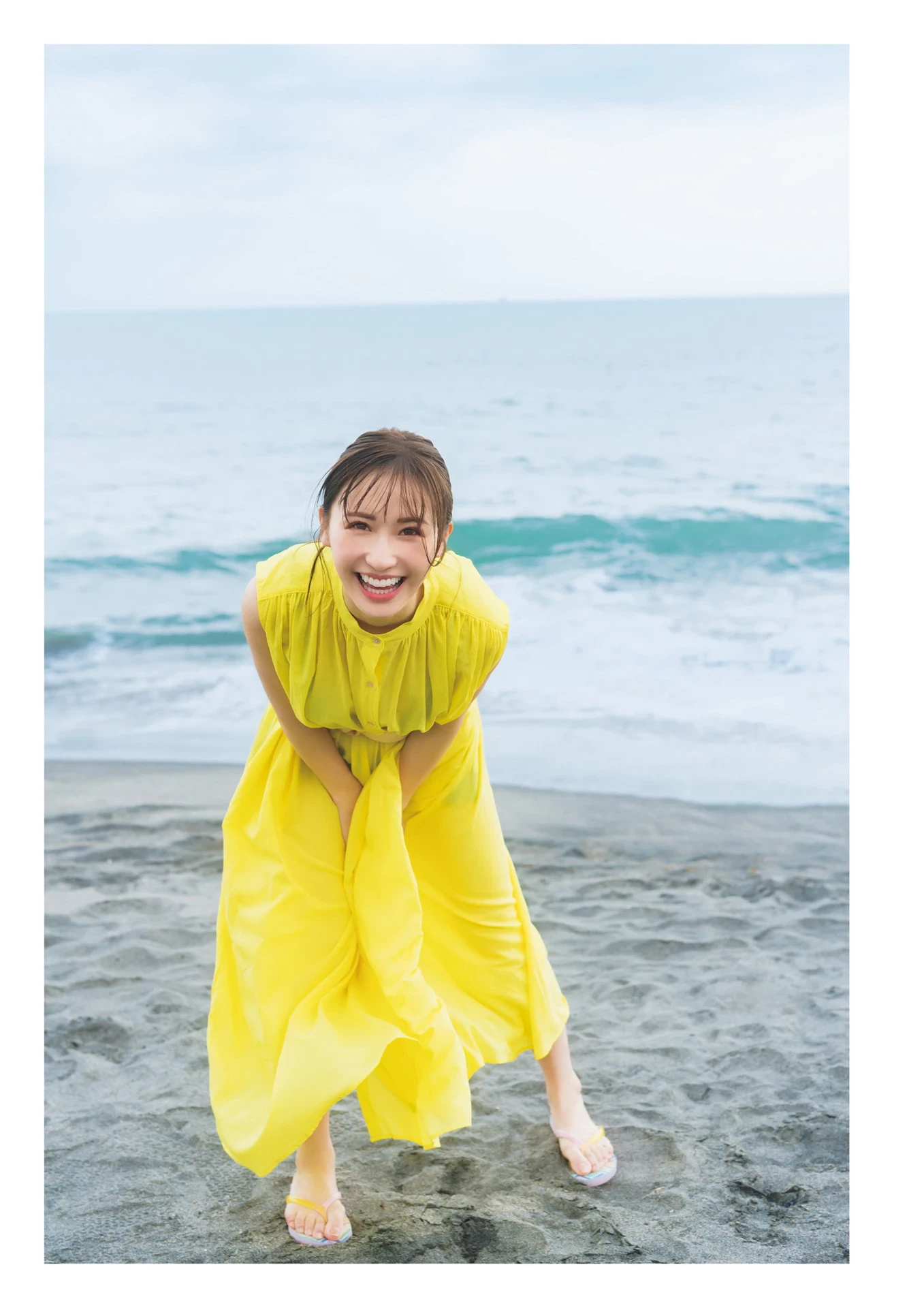 伊藤爱真 1st Photobook - Soleil ソレイユ [129P]