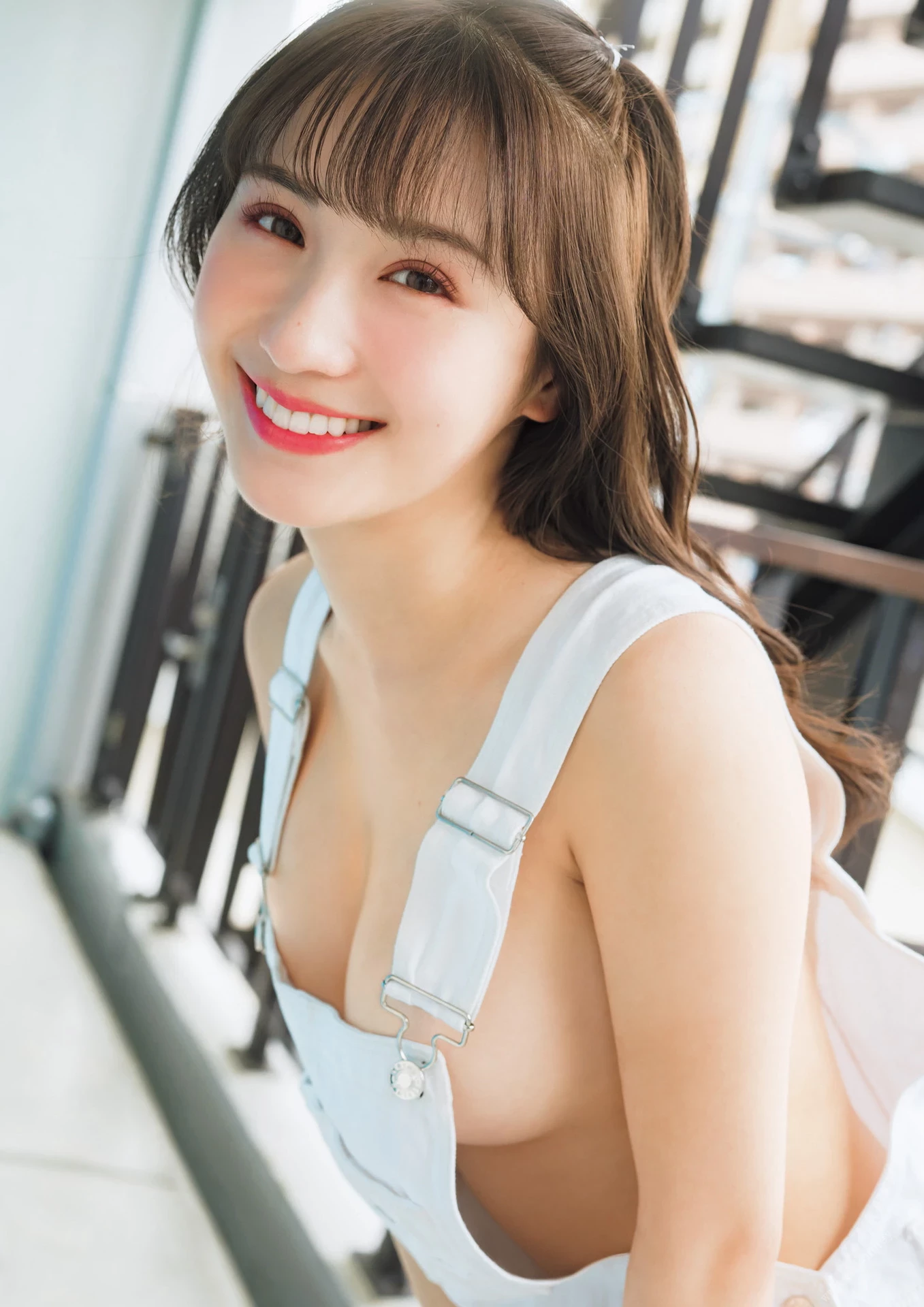 伊藤爱真 1st Photobook - Soleil ソレイユ [129P]