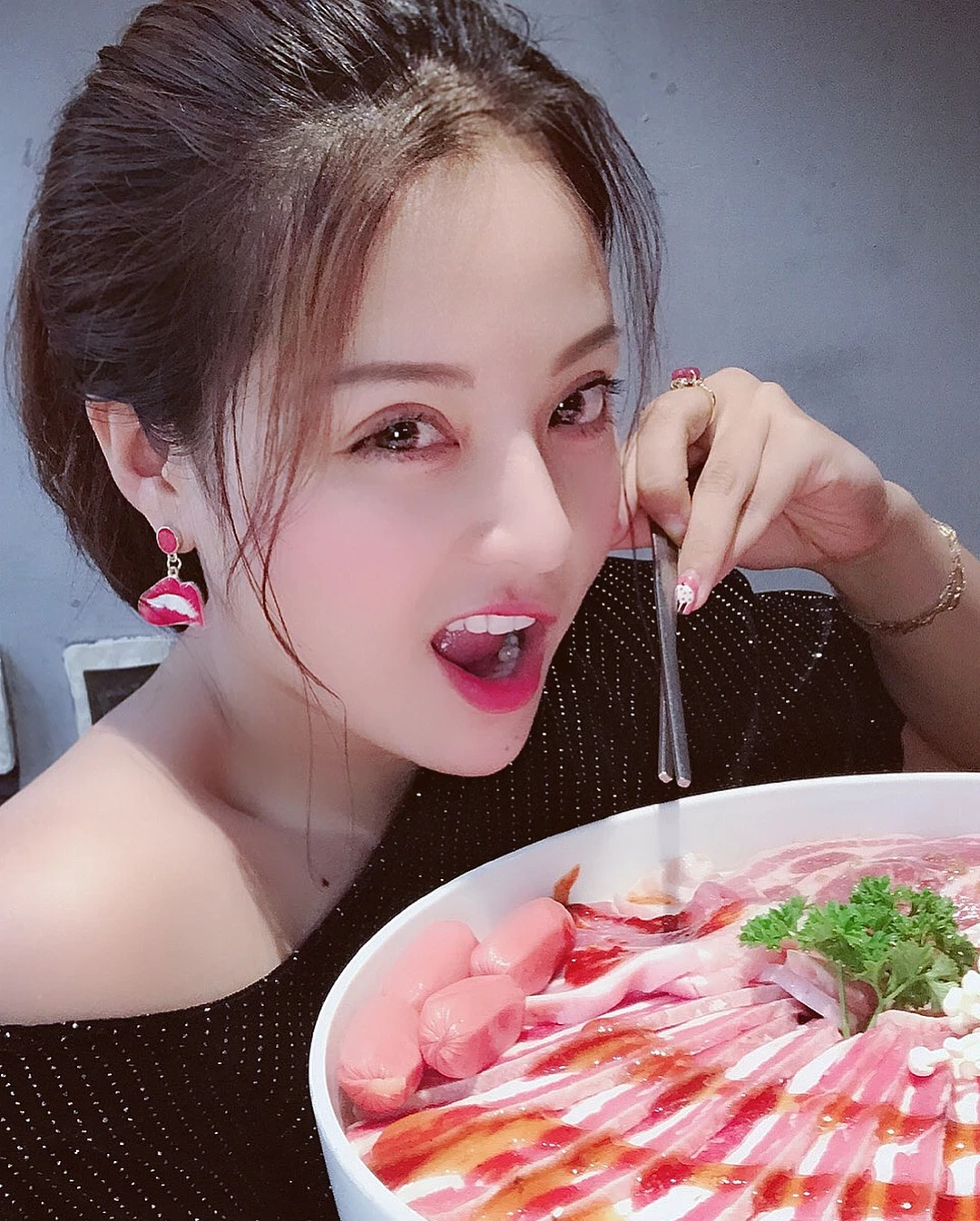 越南美女 Nguyễn Trà My