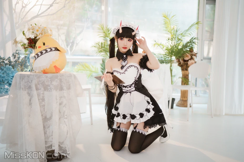 Coser@面饼仙儿 No.122： 能代女仆 [31 photos]