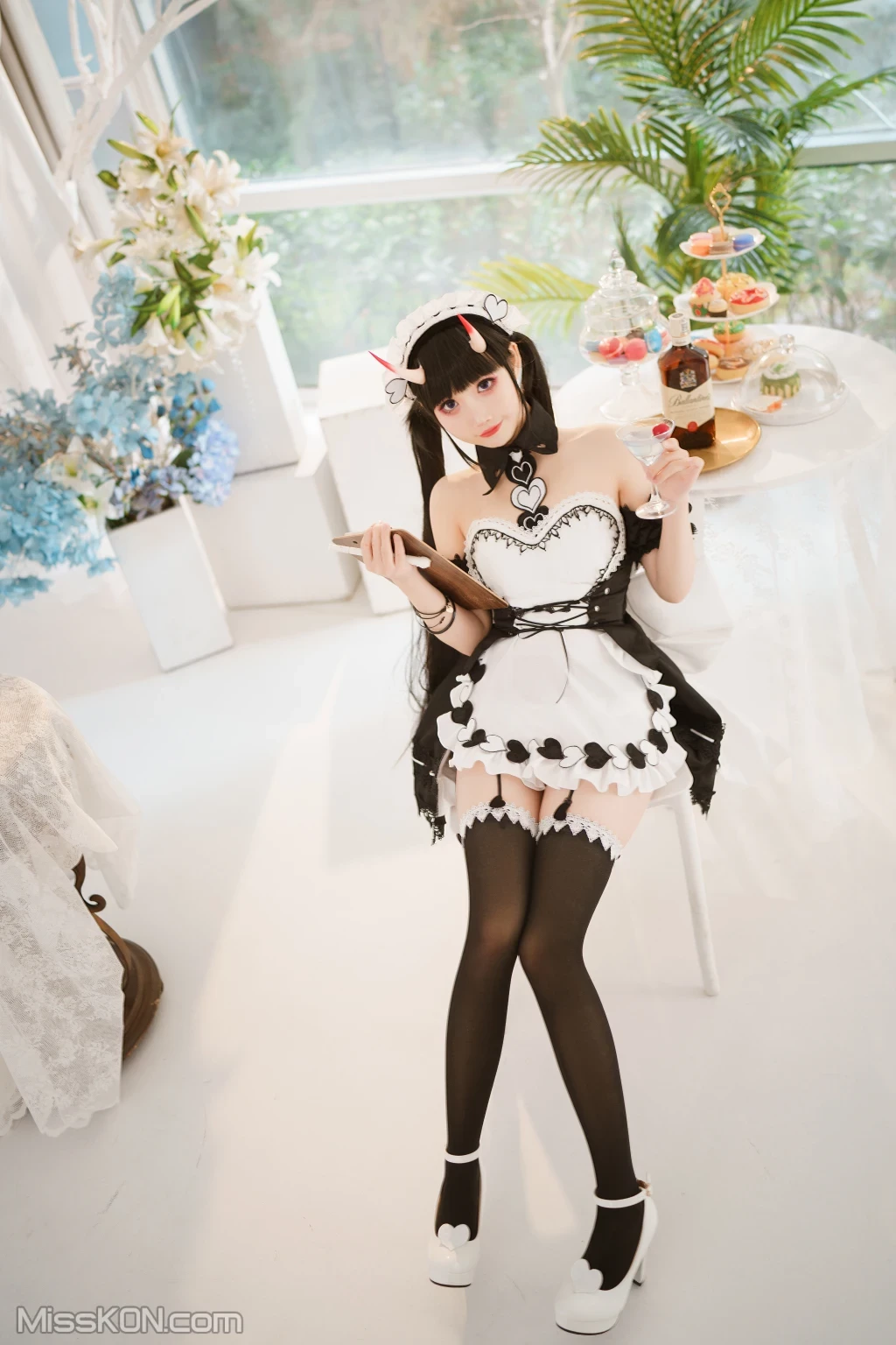 Coser@面饼仙儿 No.122： 能代女仆 [31 photos]