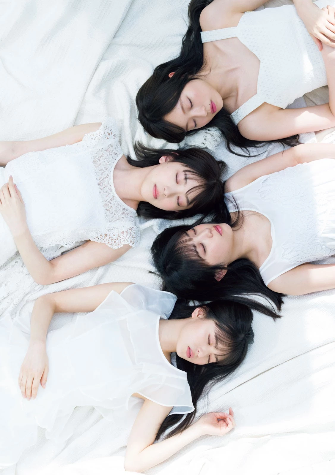 Nogizaka46, Young Magazine 2019 No.22-23 [ヤングマガジン 2019年22-23号]