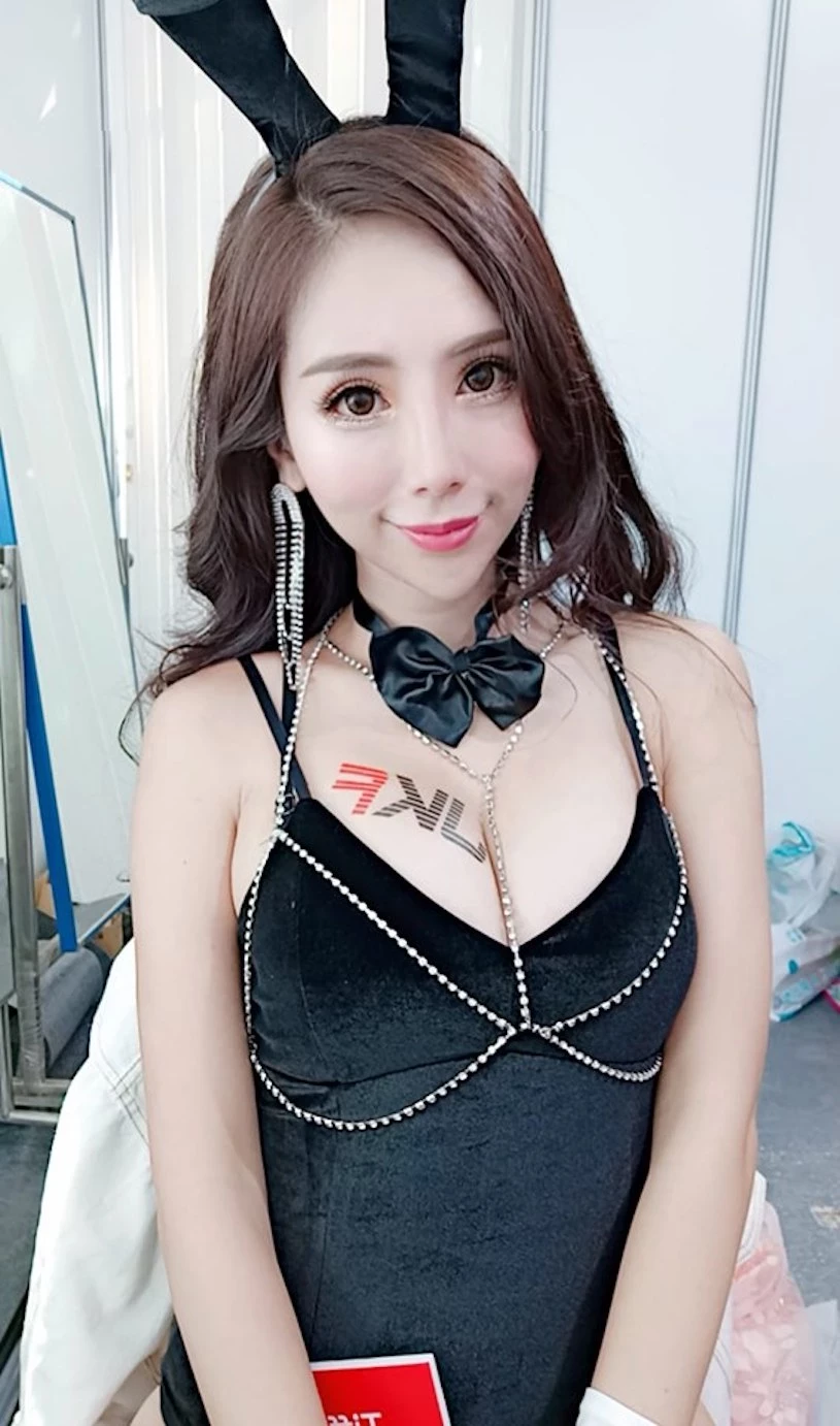 Tiffany甄馨