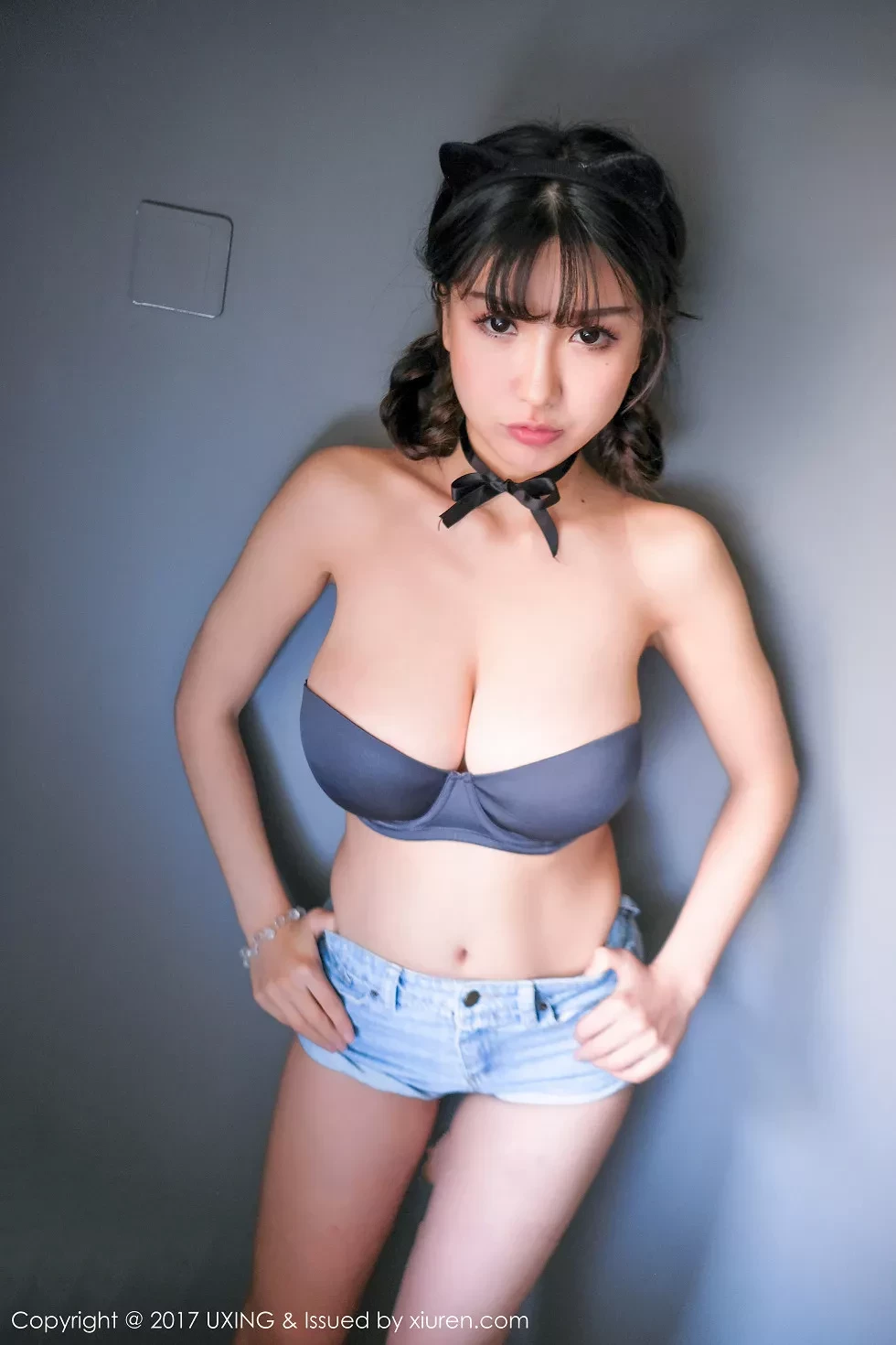 [UXING优星馆]Vol.053_巨乳嫩模晓茜sunny粉红薄纱性感内衣秀傲人巨乳诱惑写真38P