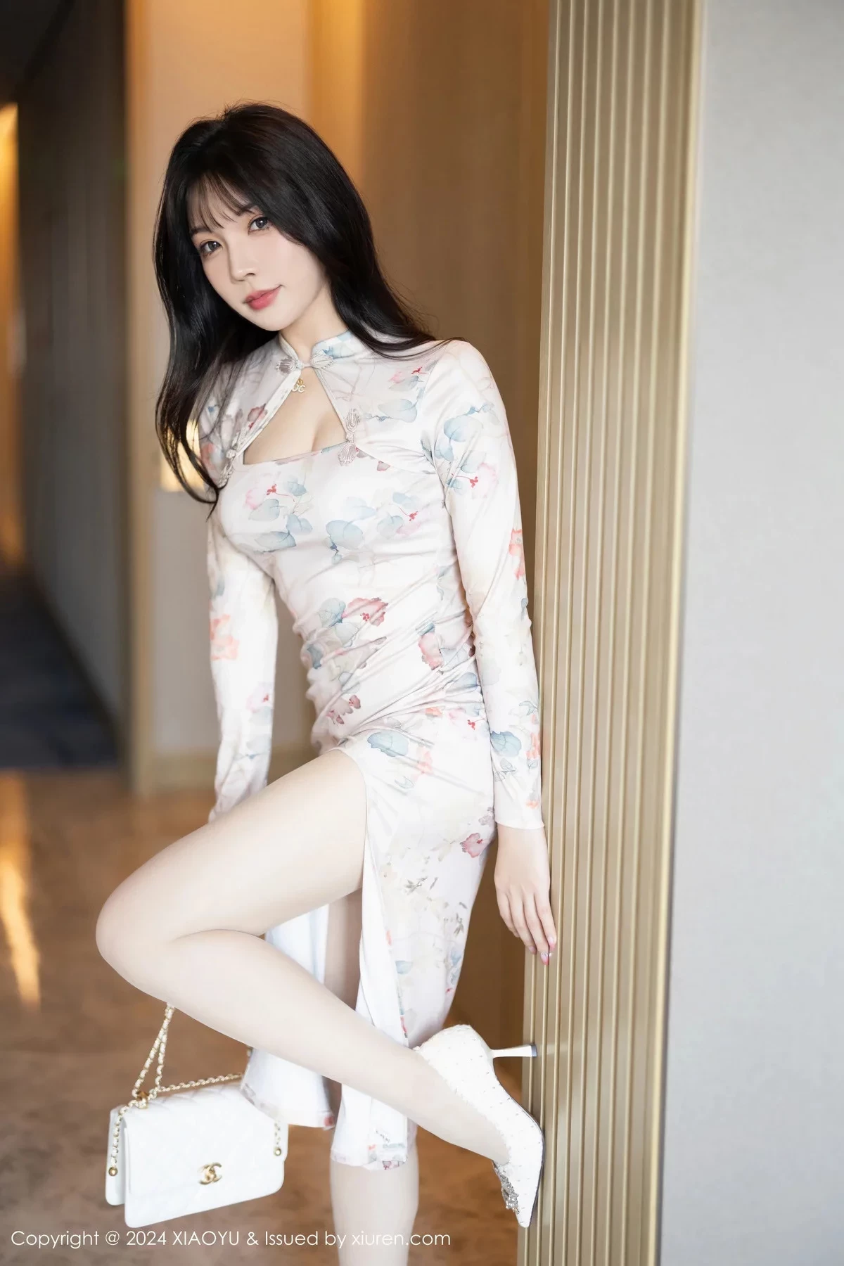 [XiaoYu画语界]Vol.1199_模特徐莉芝Booty性感图案旗袍 浅灰情趣服饰秀曼妙身姿诱惑写真90P