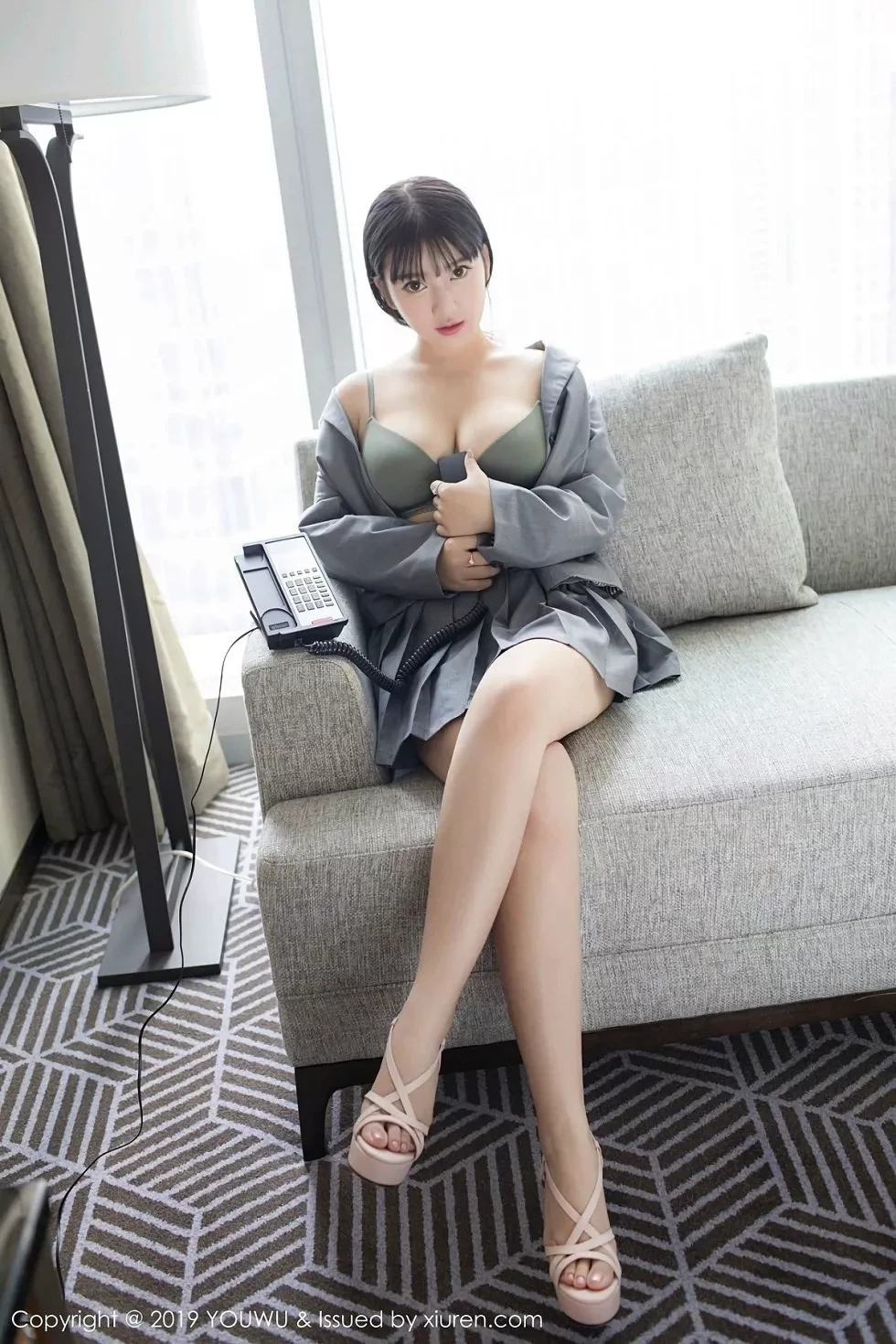 [YouWu尤物馆]Vol.138_巨乳嫩模小尤奈私房黑色高叉连体内衣秀傲人豪乳诱惑写真59P