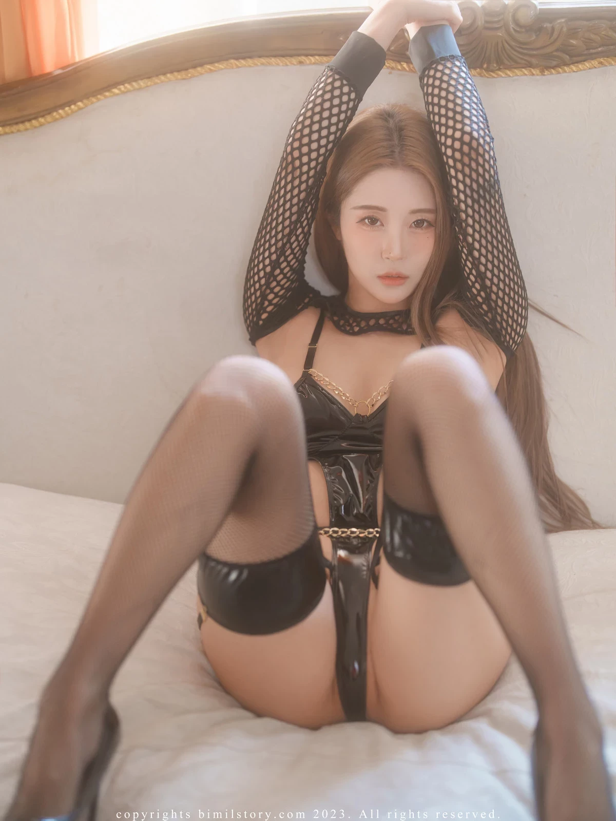 韩国美女模特Bomi-Mesh and leather主题性感黑色缕空服饰配黑丝网袜秀美腿诱惑写真99P