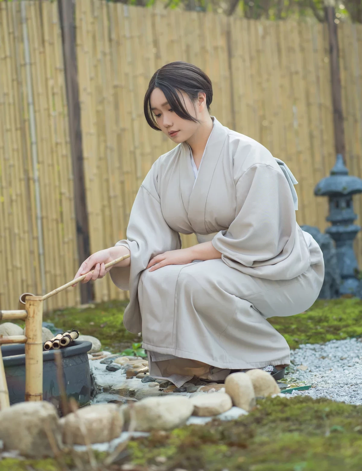 微博妹子麻花麻花酱兽耳和服3套主题性感和服系列半撩露丁字裤秀惹火身材诱惑写真89P