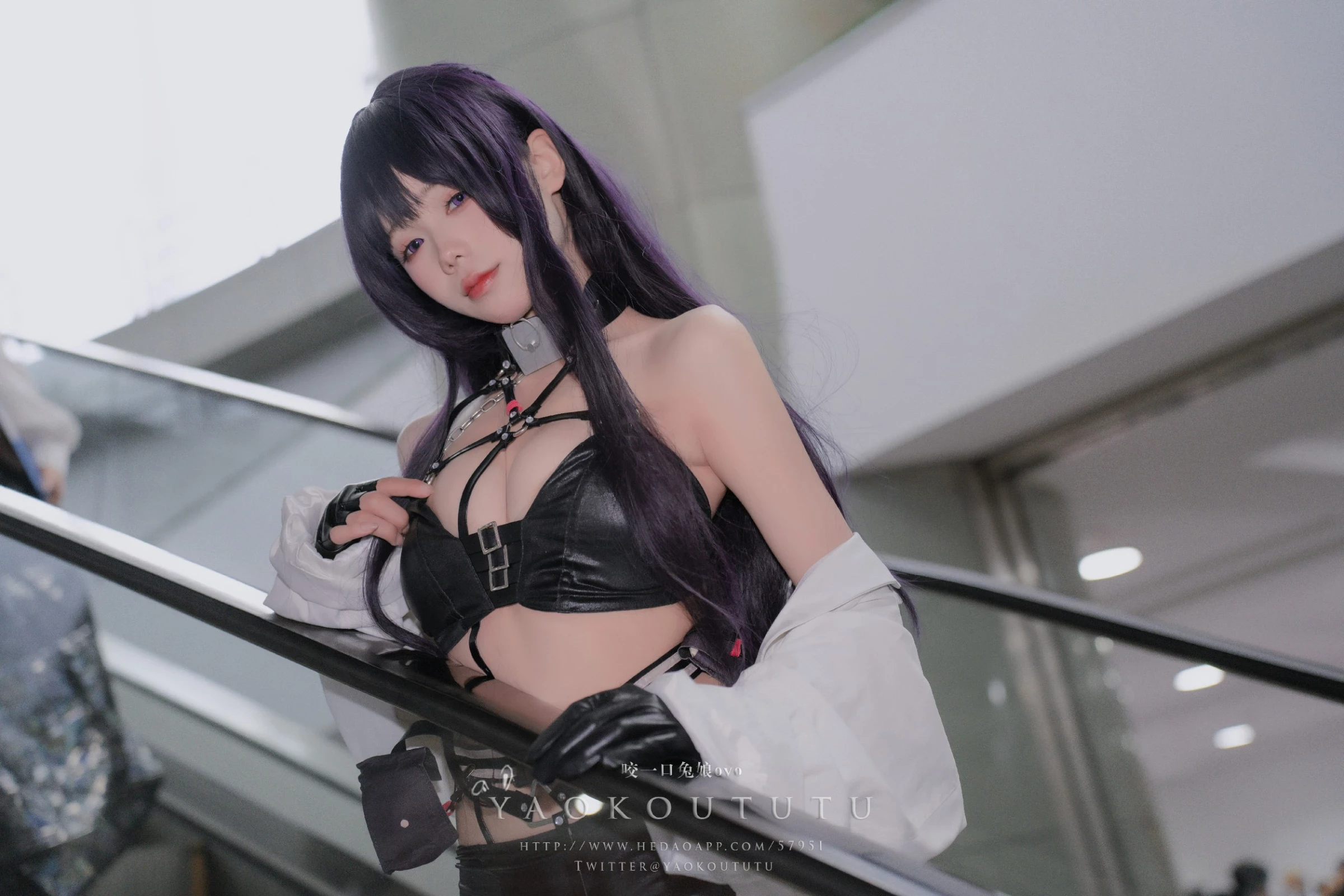 Coser@黏黏团子兔 - 漫展-米哈拉‘烤全兔专属配菜’ [27P]