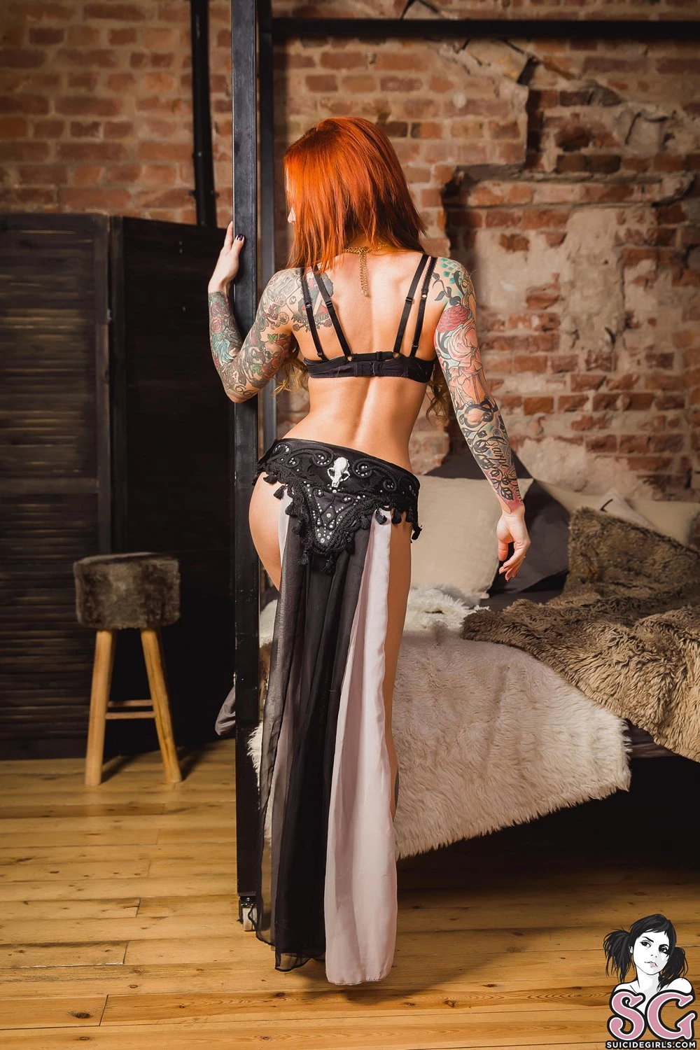 [Suicide Girls] JaneSinner - Arabesque