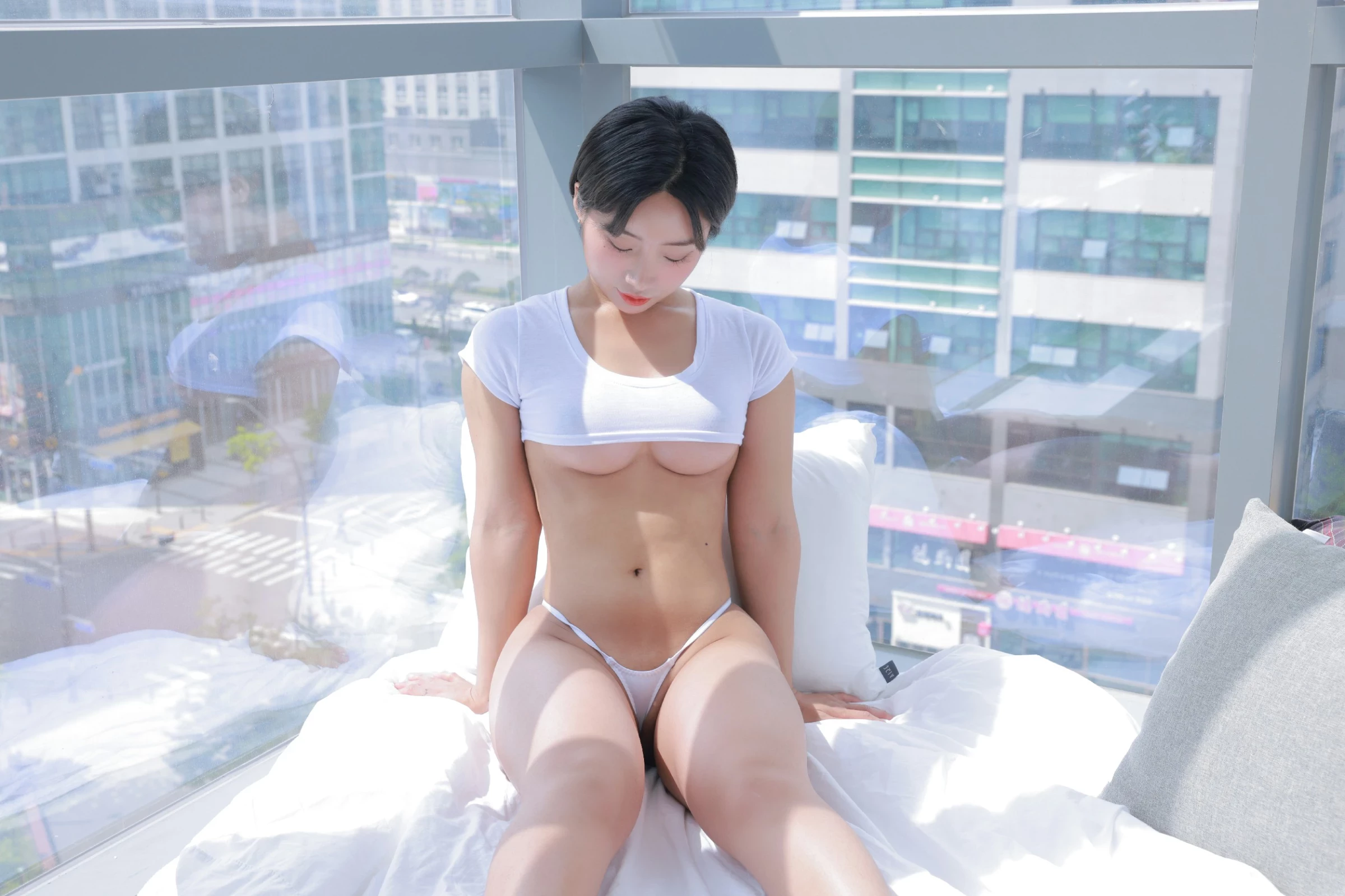 [SWEETBOX] Booty Queen - Vol.12 Summer Vacation in a Cool Room [165P]