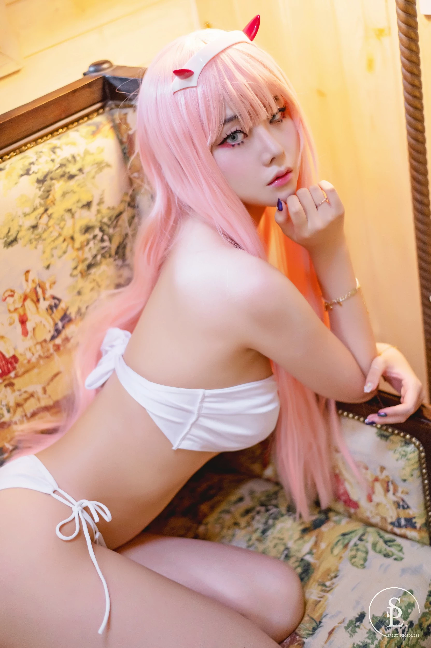 SAINT Photolife - Yuna [유나] - No.10 Zero Two [63P]