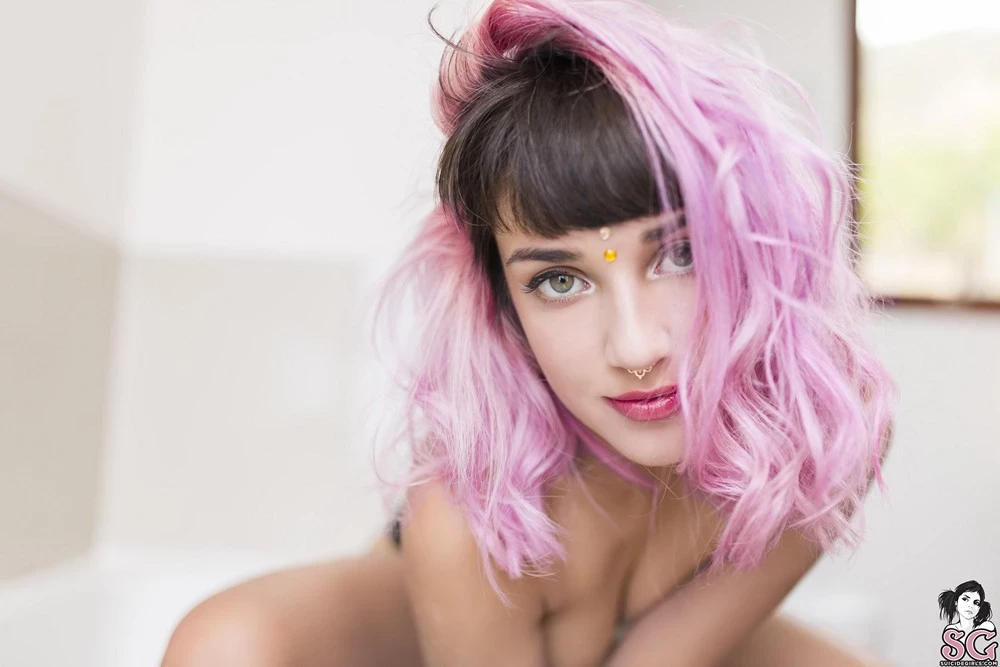 [Suicide Girls] Lovelace - Pink Petal