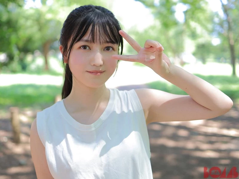 久保史绪里 ボム 2019年10月号