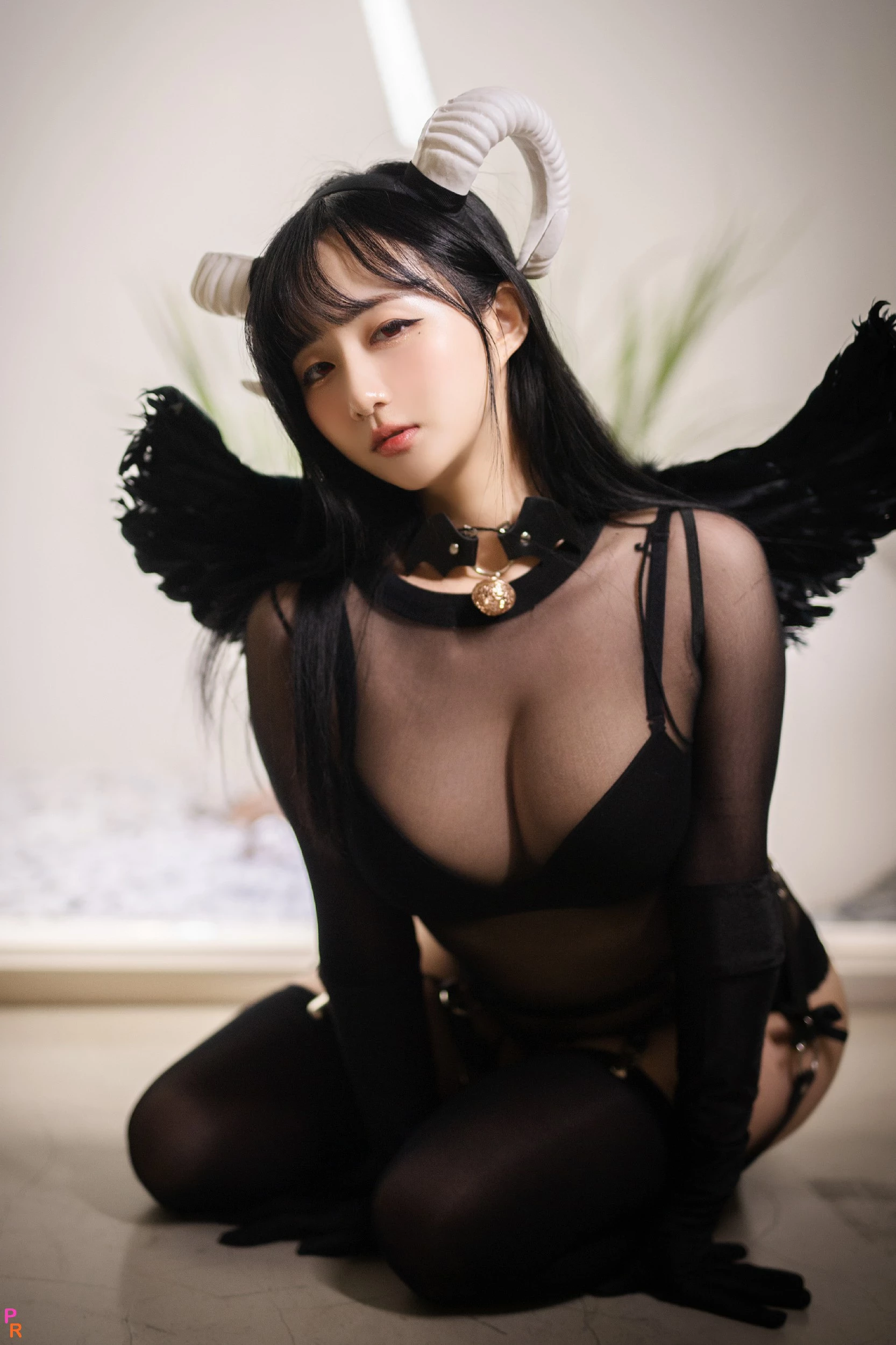 [PINK] Han Jina [한지나] - Succubus [109P]