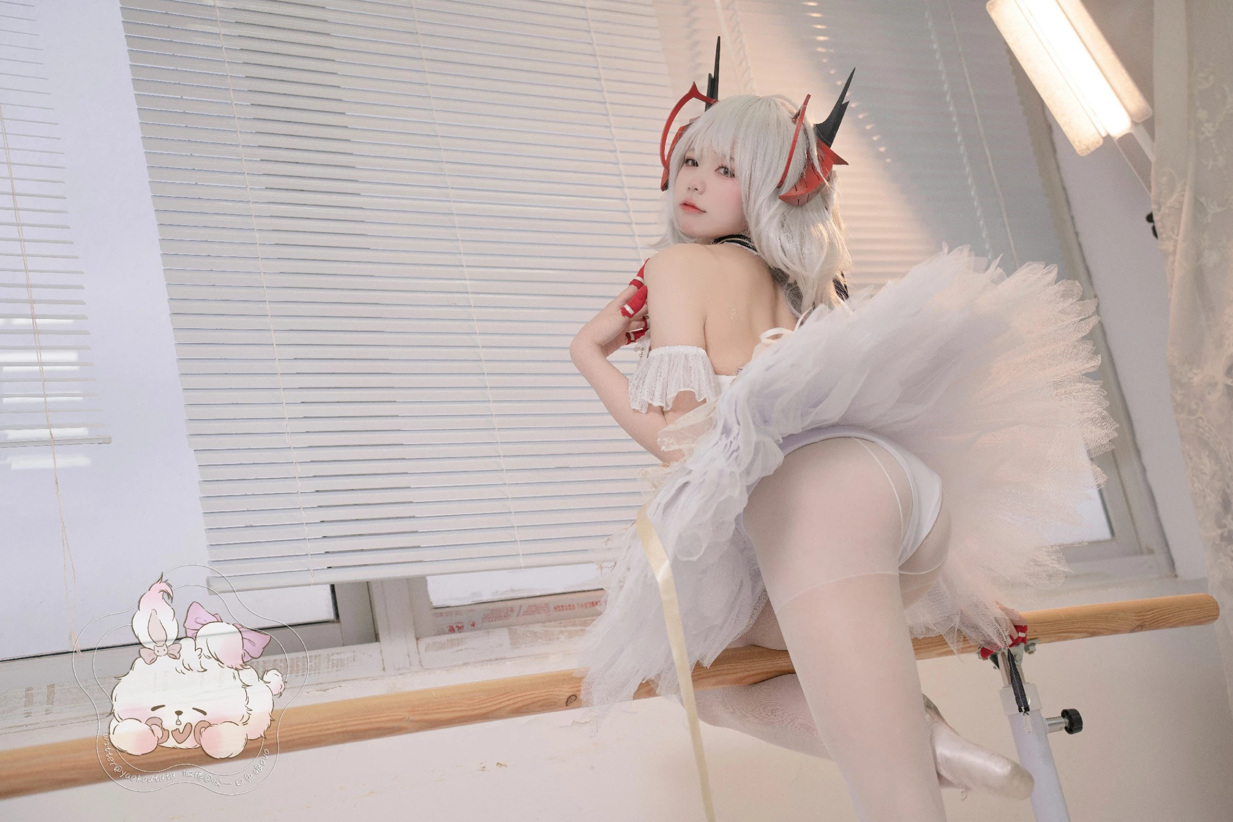 Coser@黏黏团子兔 - W天鹅之舞 [55P]