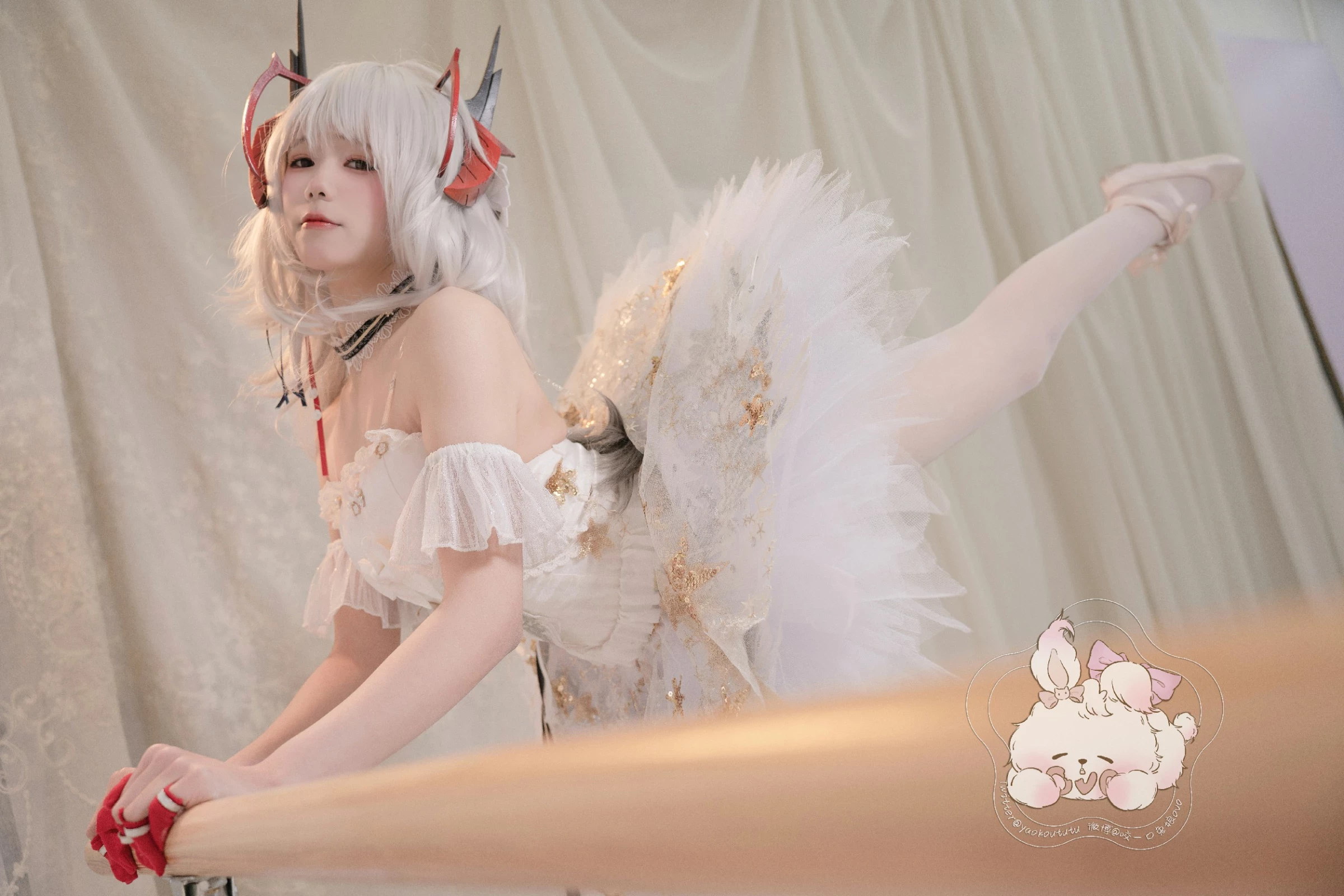 Coser@黏黏团子兔 - W天鹅之舞 [55P]