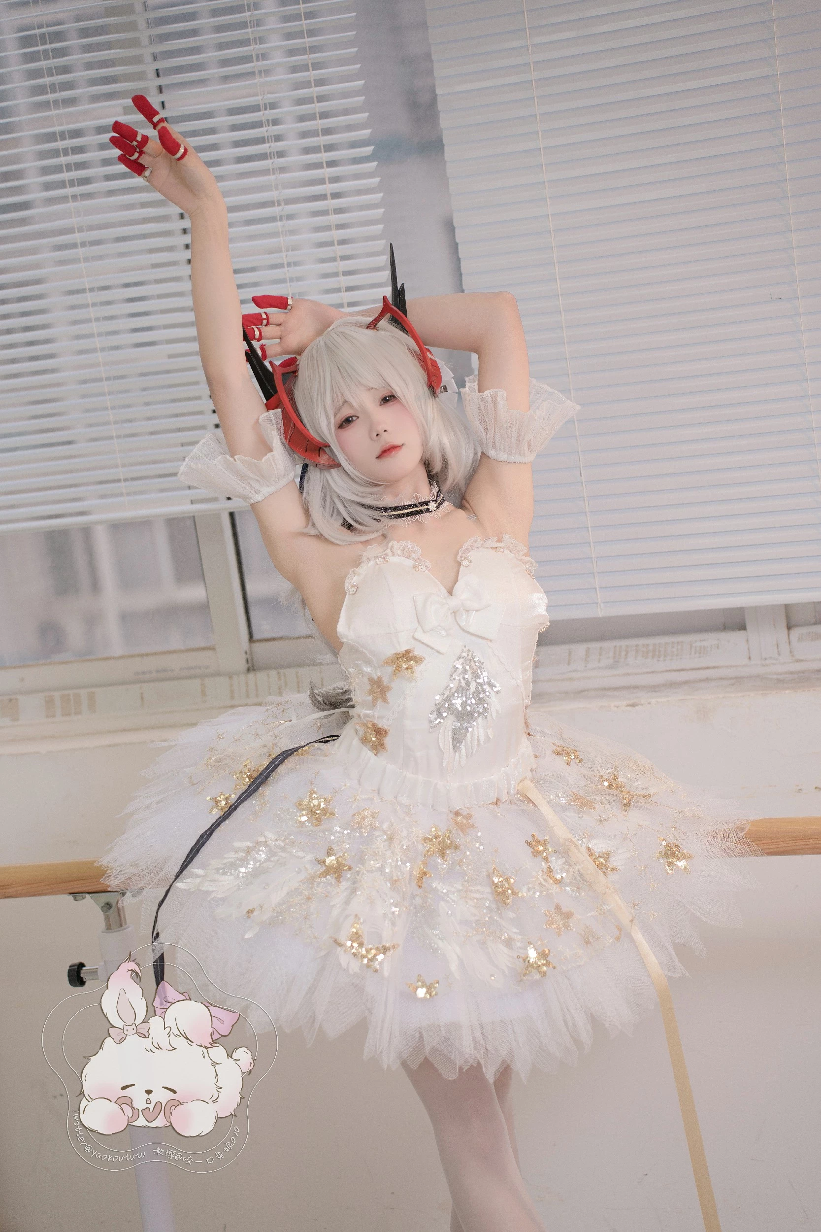 Coser@黏黏团子兔 - W天鹅之舞 [55P]