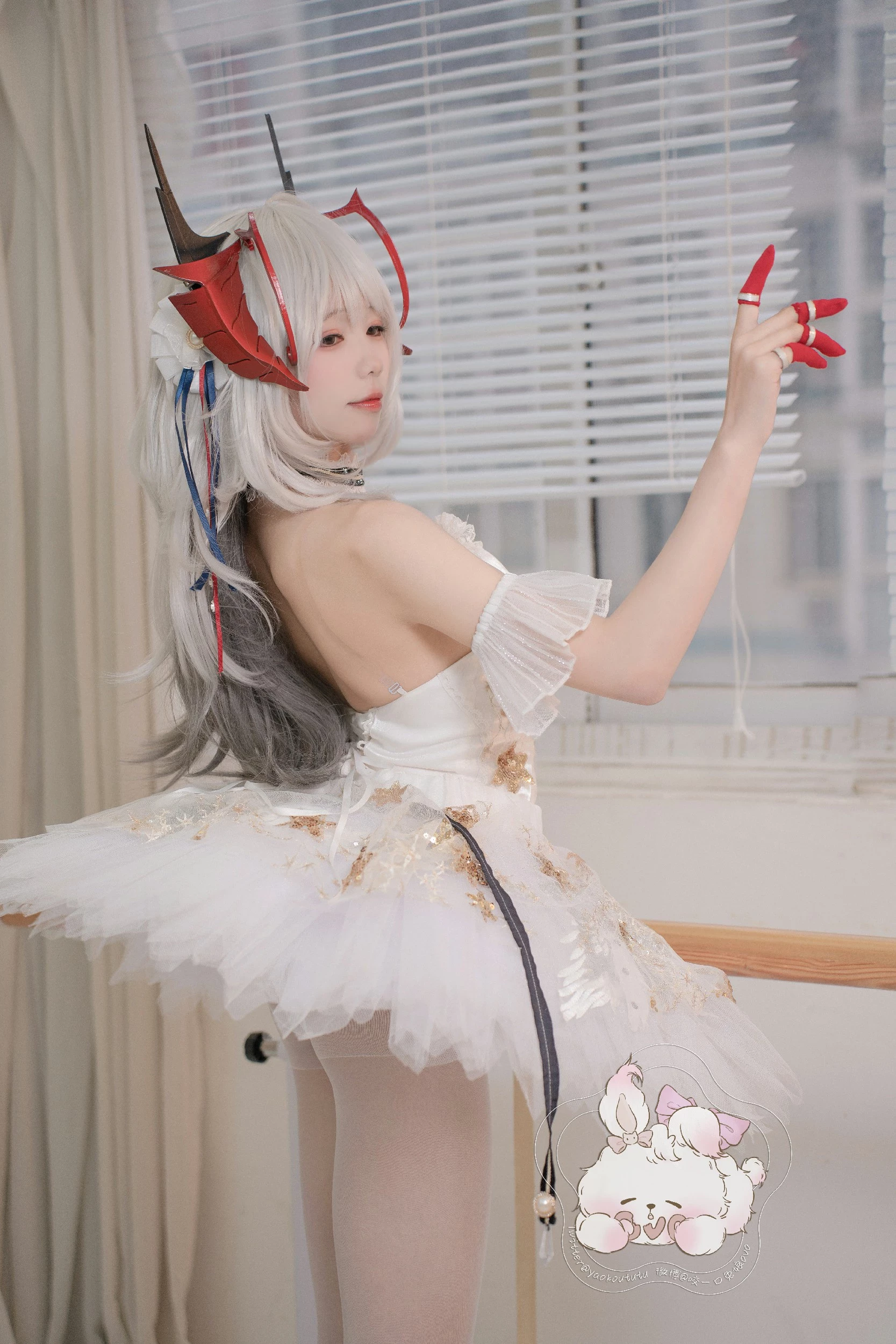 Coser@黏黏团子兔 - W天鹅之舞 [55P]