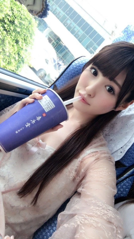 能把剧本读得这么唯美的也只有她!!长腿美少女桥本有菜真的就是我的“菜”!!