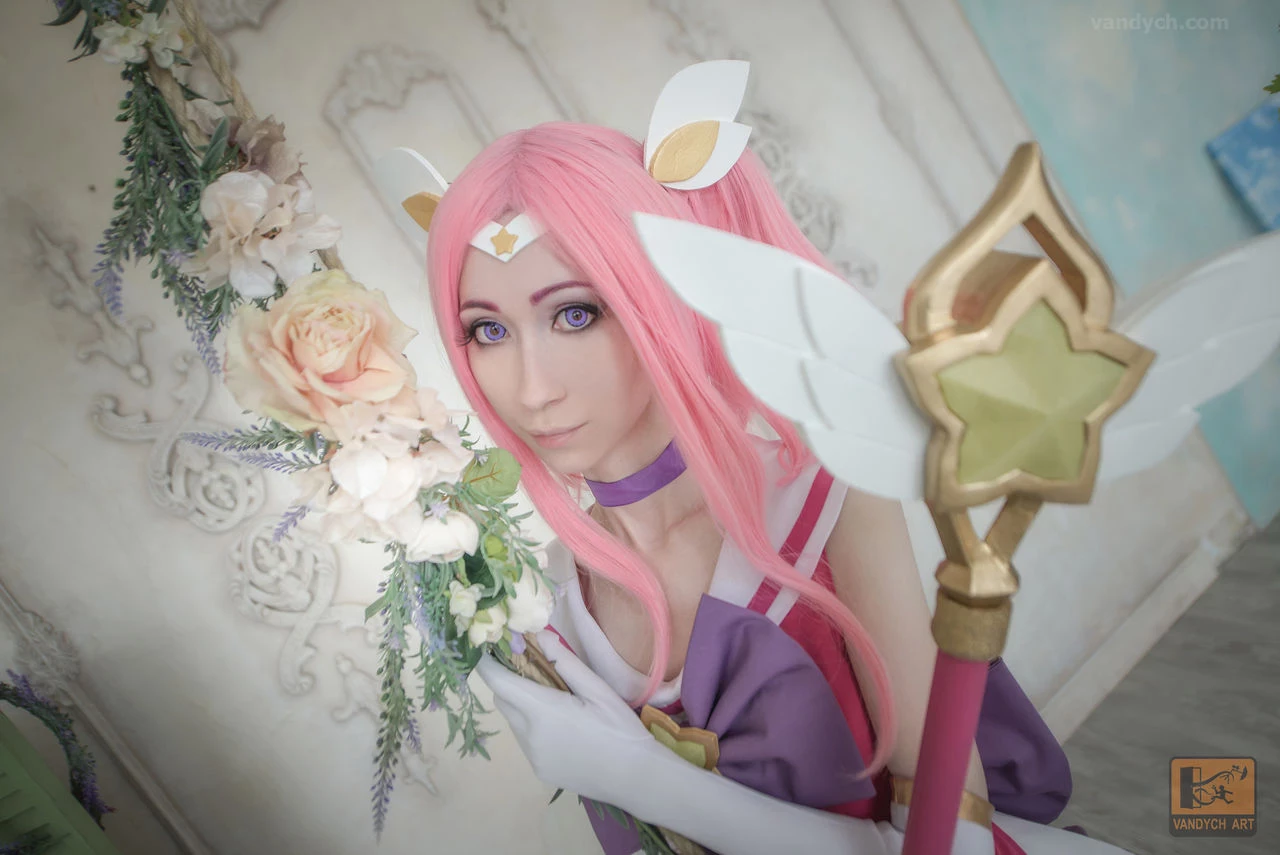 Vandych - Star Guardian Lux