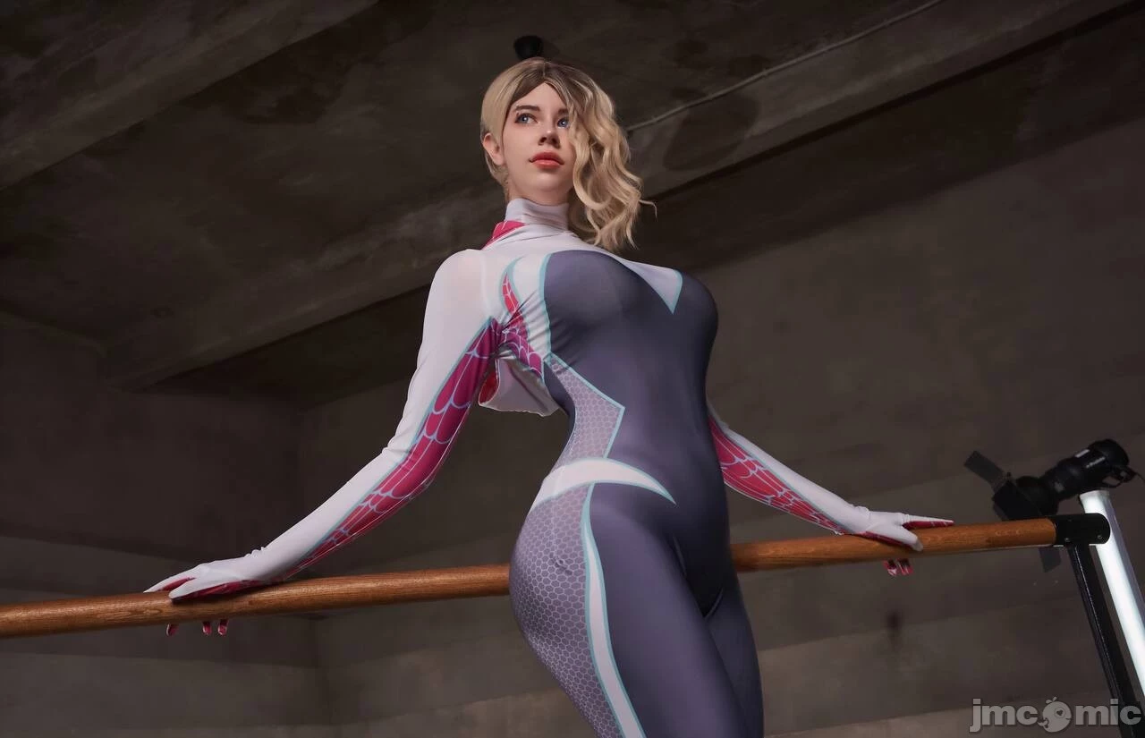 Voezacos - Spider-Gwen [38P]