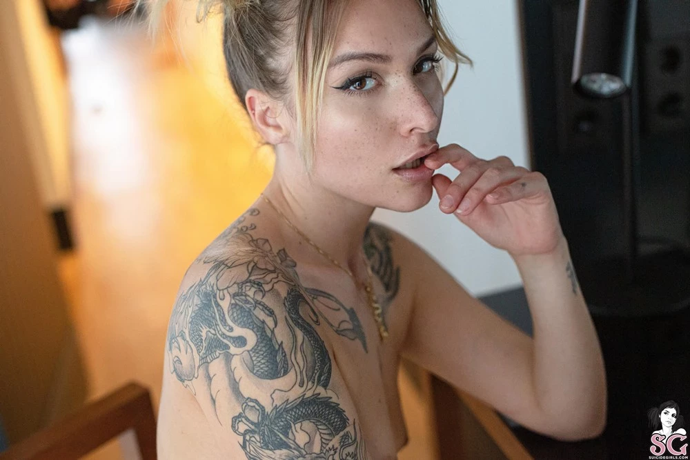 [Suicide Girls]Jun 30, 2022 - Drita - Betierekoa[50P]