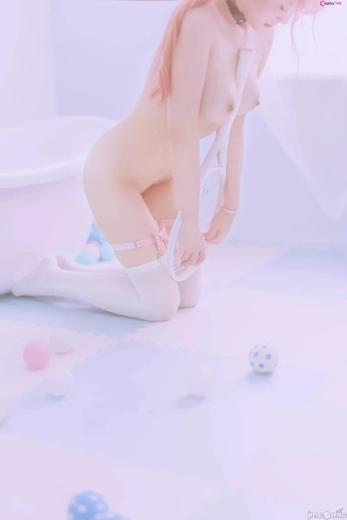 一只云烧 [BuckyClouds] – Pink maid set 粉红女仆 [93P]