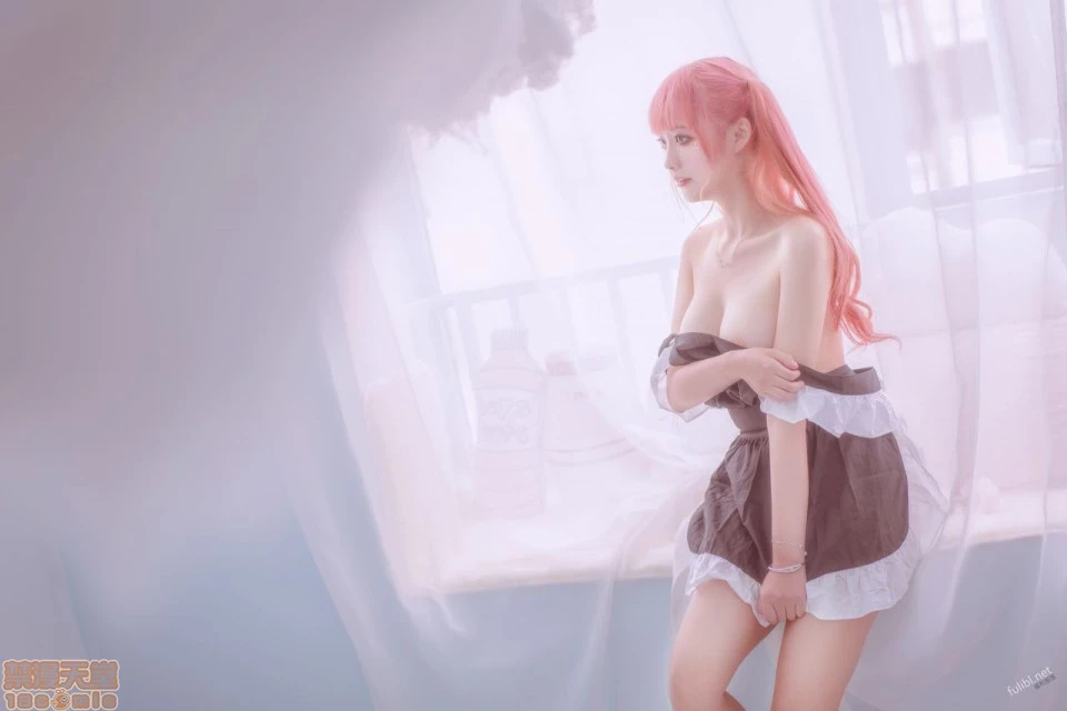 一只云烧 [BuckyClouds] – Pink maid set 粉红女仆 [93P]