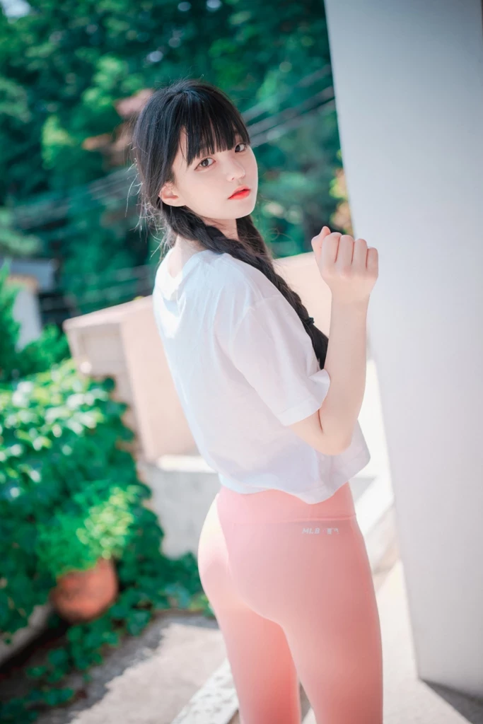 DJAWA Photo – Jeong Jenny [정제니] “Loose and Tight Pink” [159P]