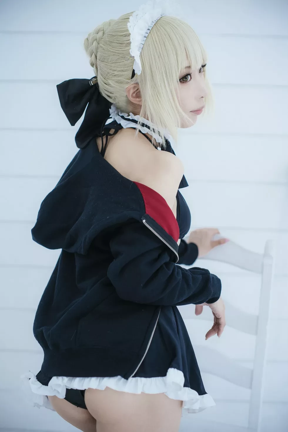 [Cosplay精选]《HeartBreak Morgan》吃雪糕的紧身衣妹子性感写真243P