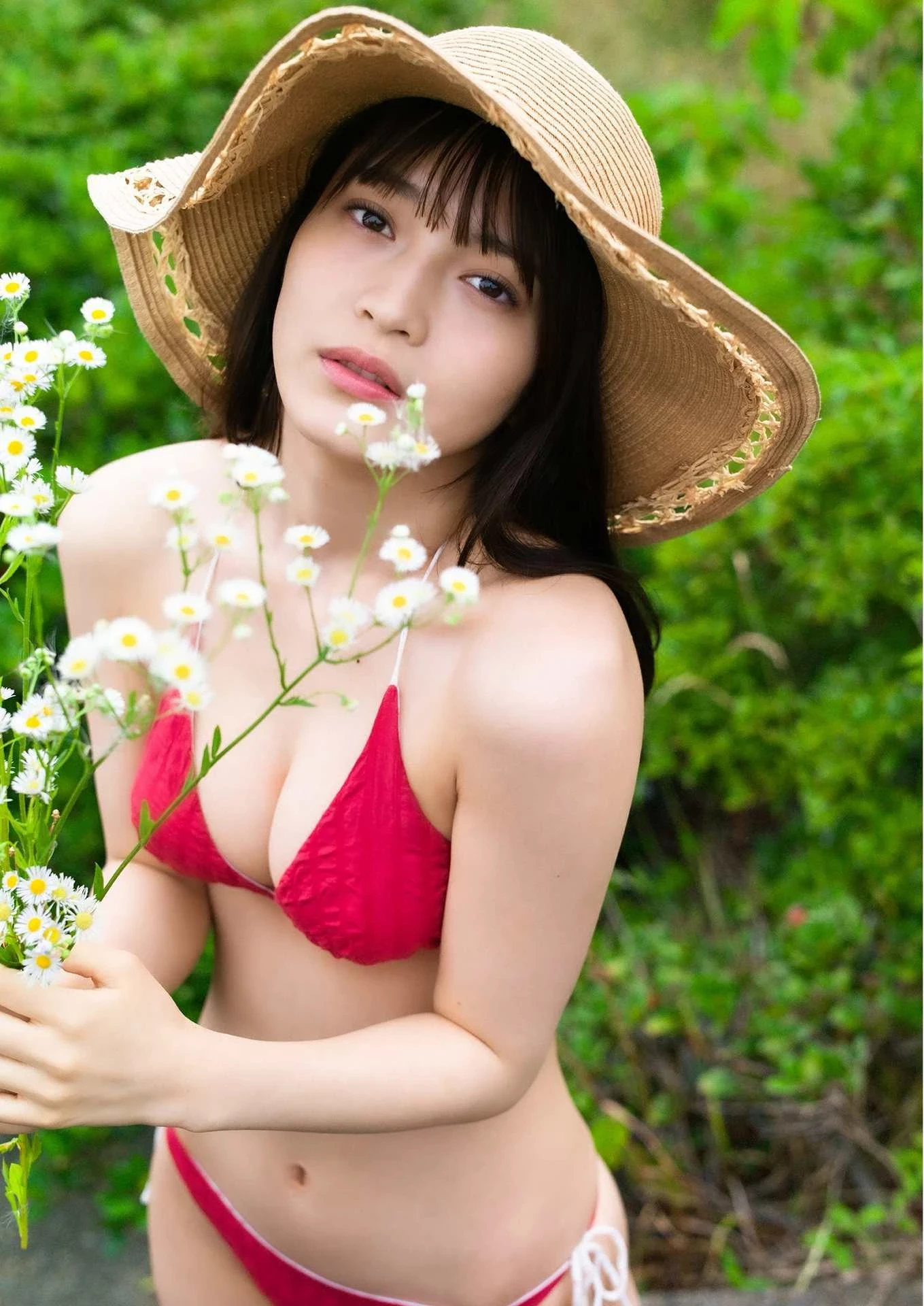 黒嵜菜々子写真集 [48P]