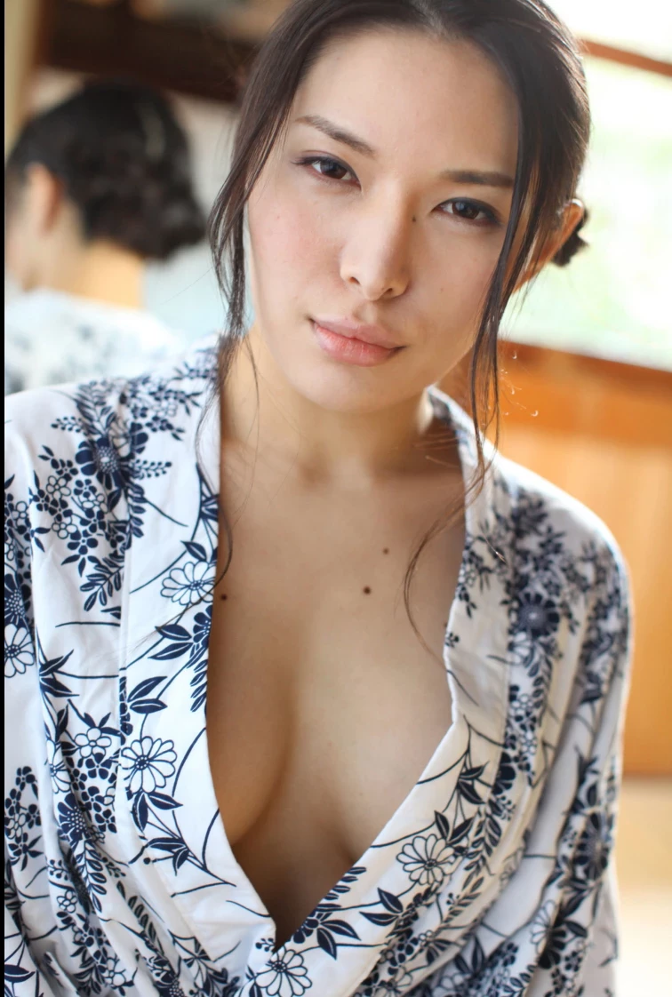 上杉智世 - Kazumi JIN 和美JIN [54P]