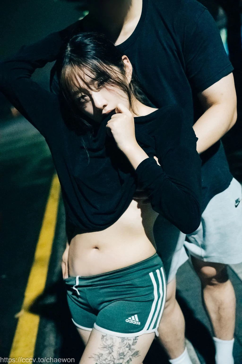 [Loozy] SonSon [손손]： Public Toilet [157 photos] [157P]