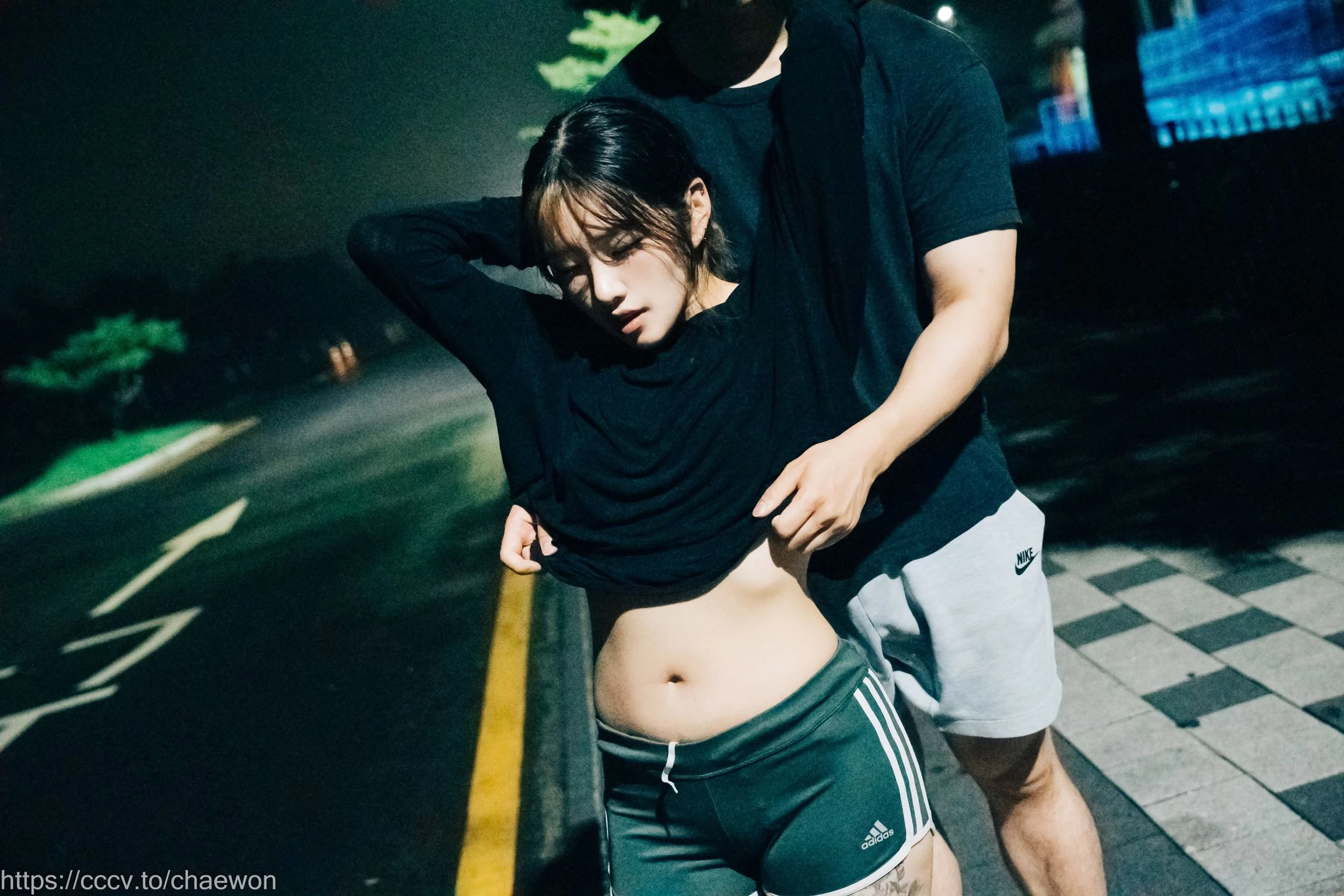 [Loozy] SonSon [손손]： Public Toilet [157 photos] [157P]