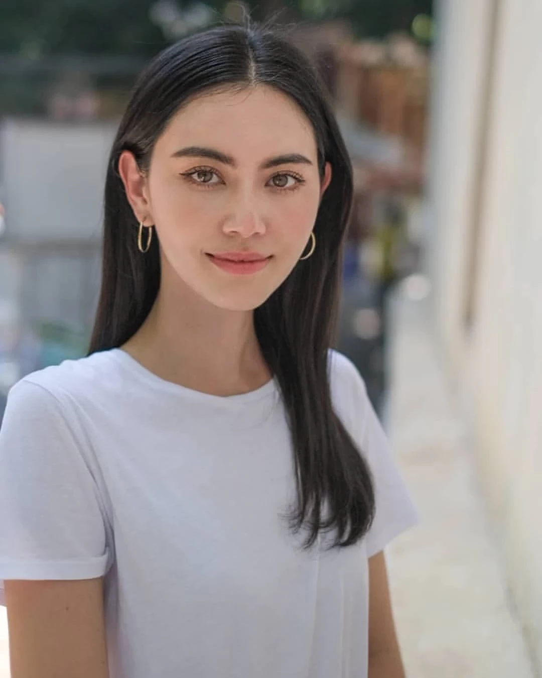 泰国／比利时混血第一美女“Davika Hoorne”深邃电眼令人倾心