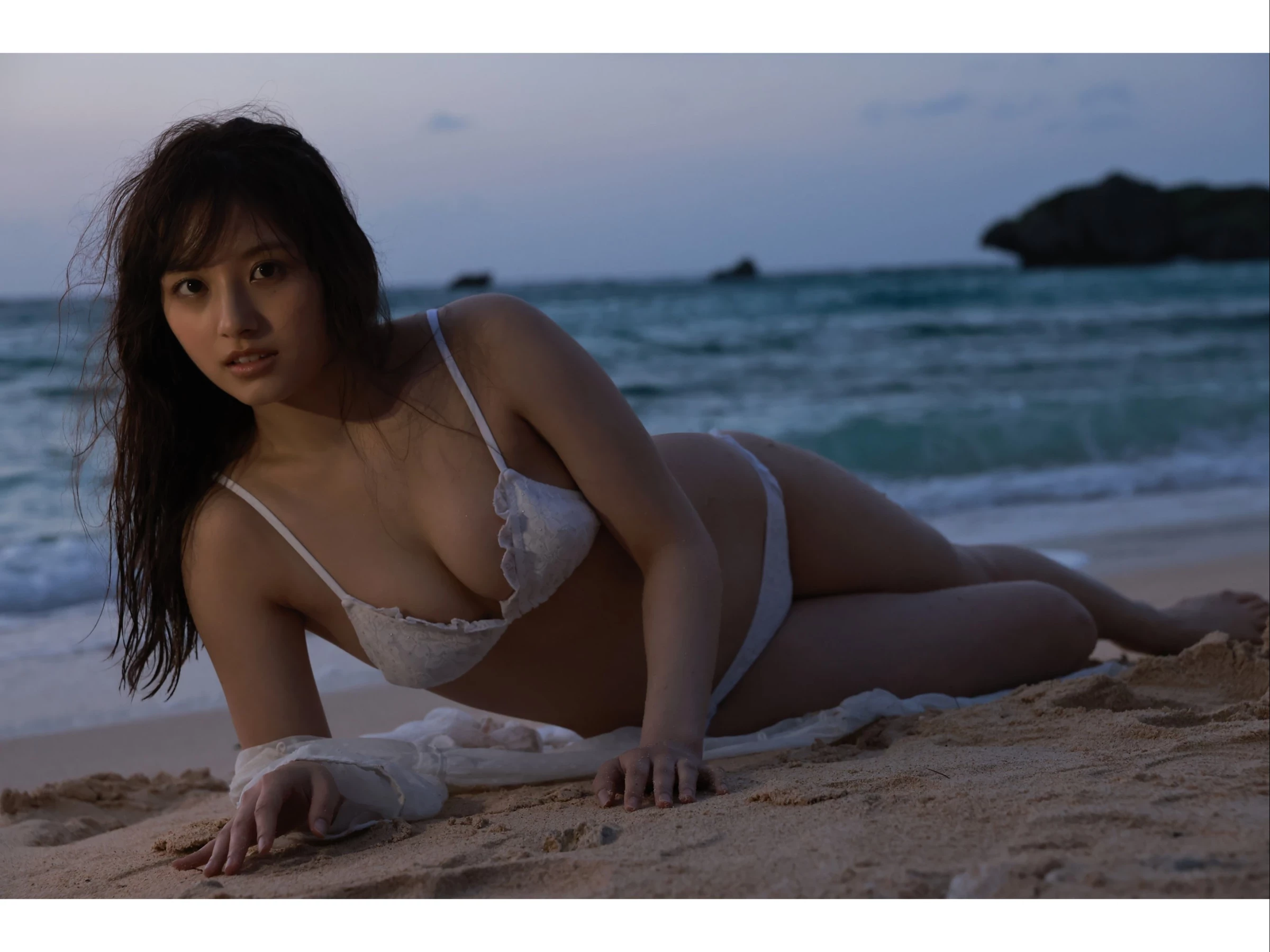 大和田南那[Photobook] ＦＲＩＤＡＹデジタル [299P]