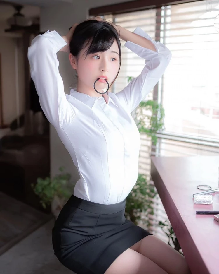 女孩边健身边娇喘 身材还很凶！～栗田恵美