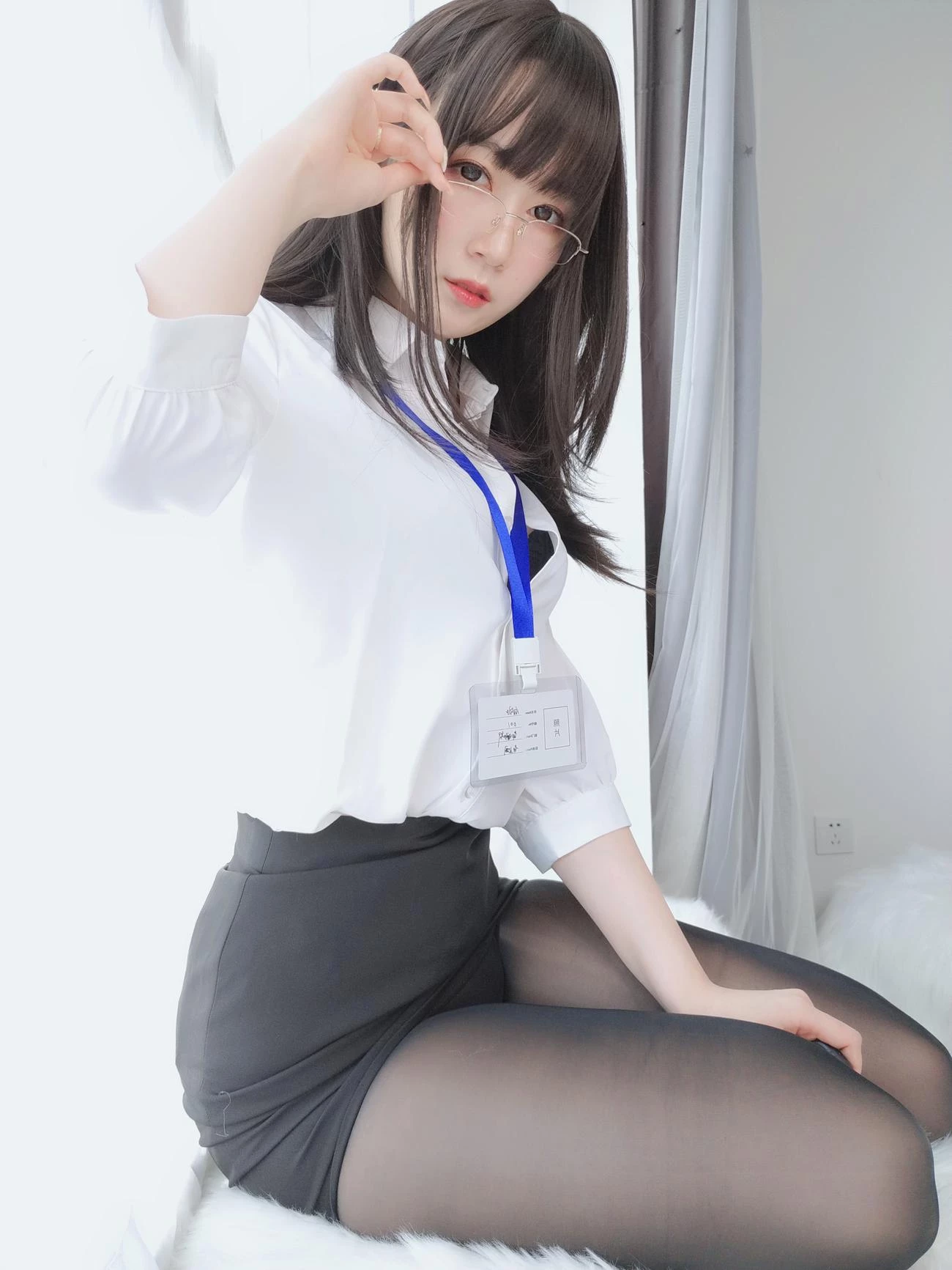 白银81 制服 [121P]