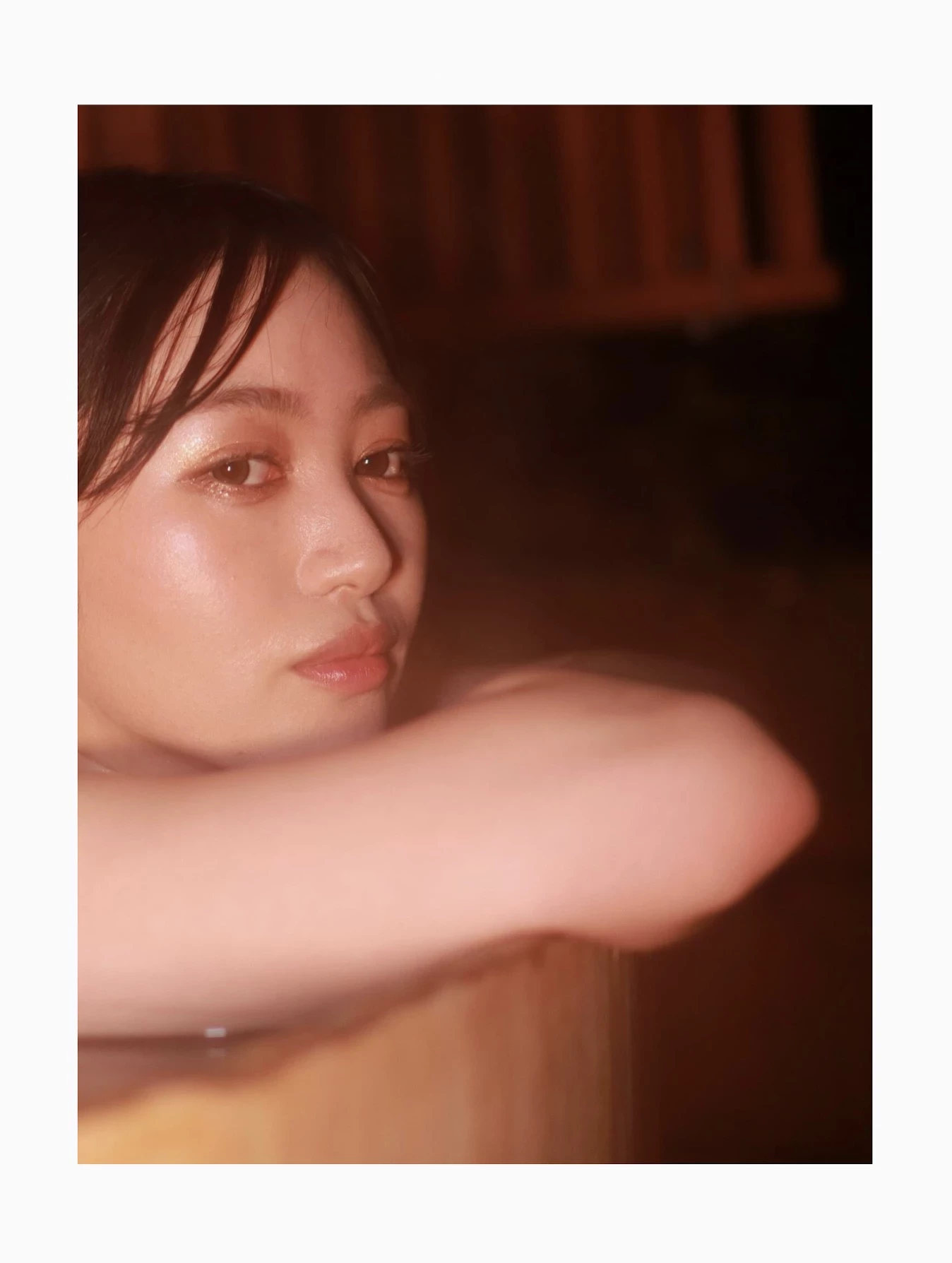 齐藤静[斉藤静][Photobook] セミヌード写真集 カップルで人気のラブホで [193P]